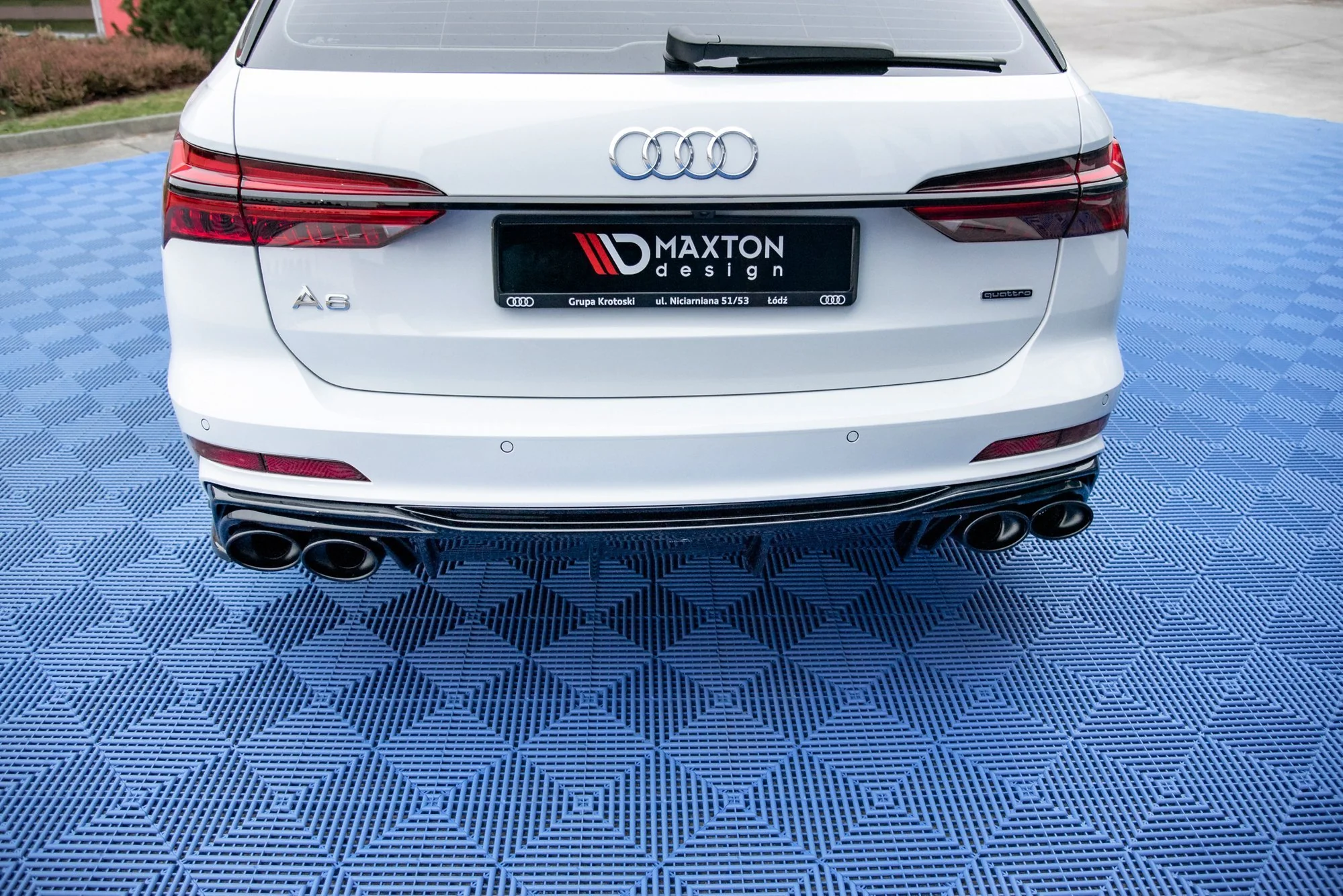 REAR VALANCE + EXHAUST ENDS IMITATION AUDI A6 C8 S-LINE - Image 11
