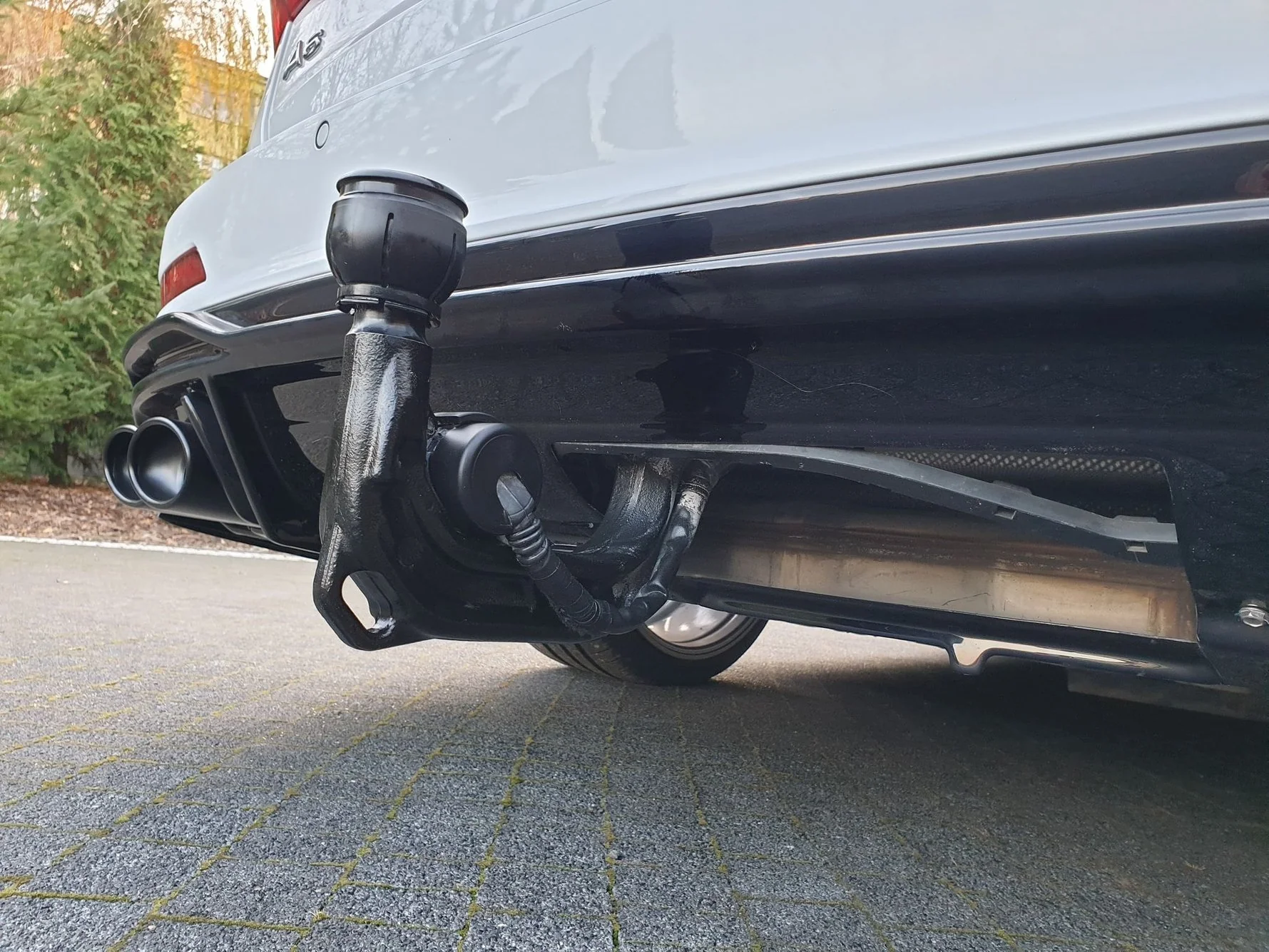 REAR VALANCE + EXHAUST ENDS IMITATION AUDI A6 C8 S-LINE - Image 8