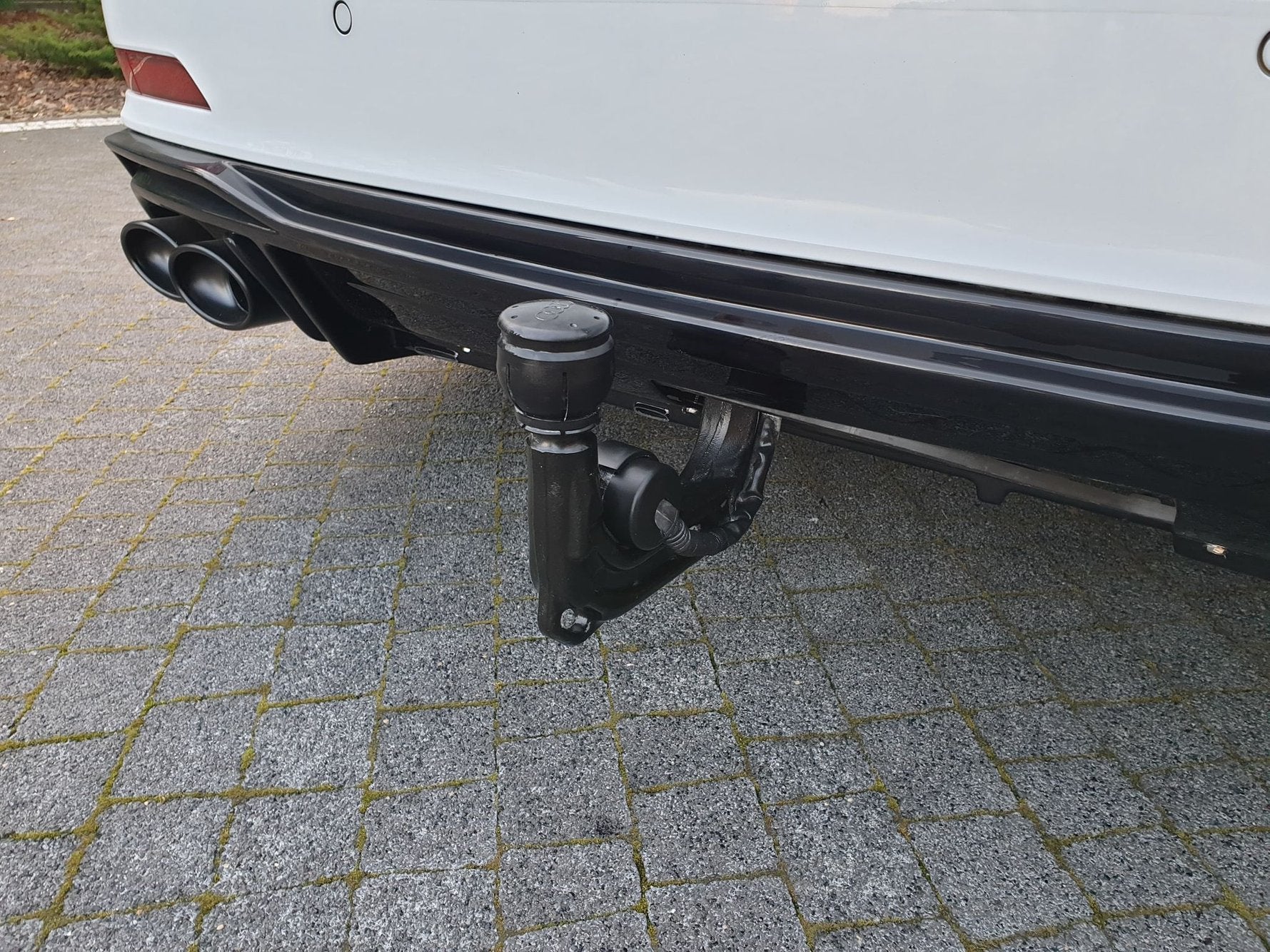 REAR VALANCE + EXHAUST ENDS IMITATION AUDI A6 C8 S-LINE - Image 9