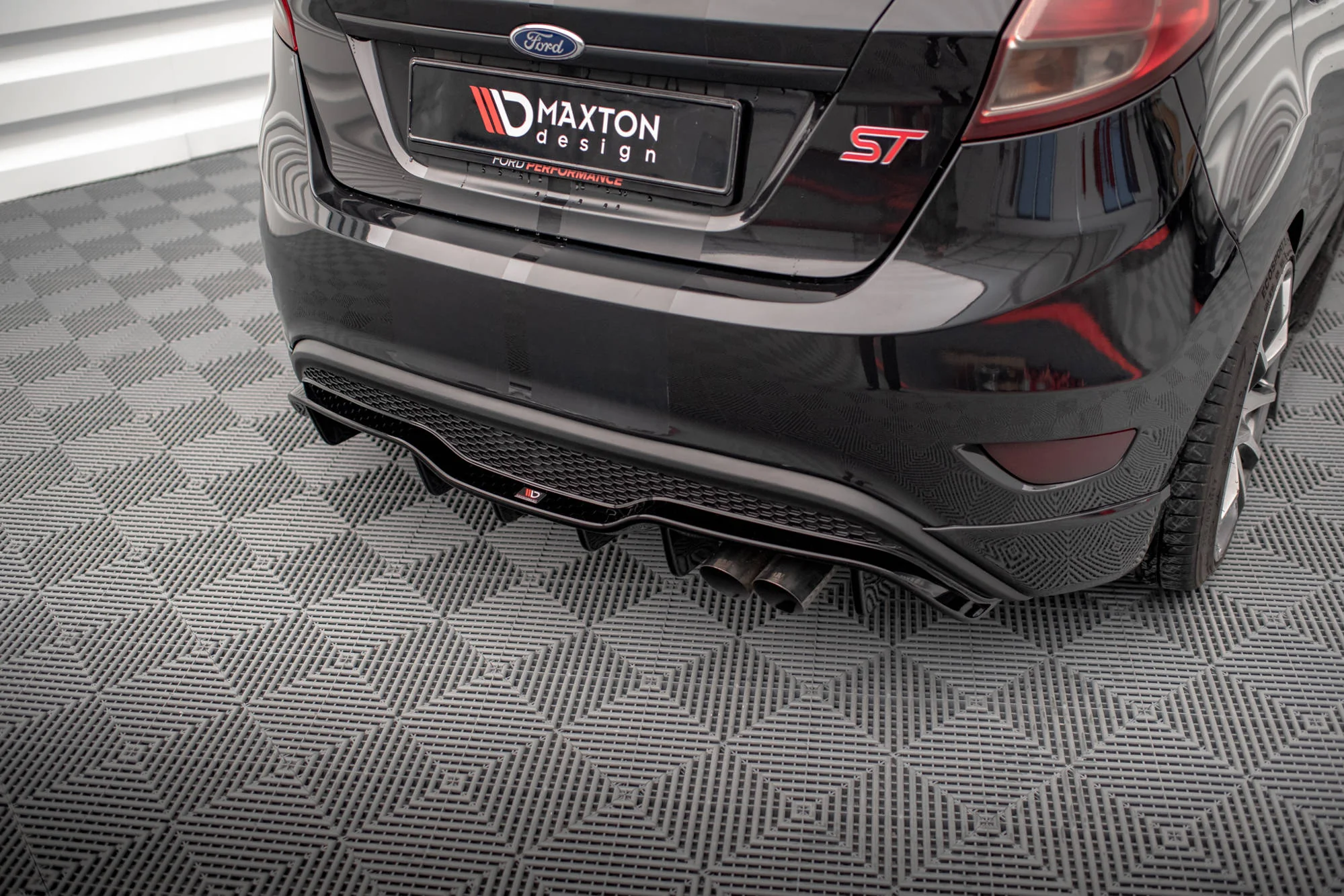 REAR VALANCE FORD FIESTA ST (5 DOOR VERSION) MK7 FACELIFT - Image 5