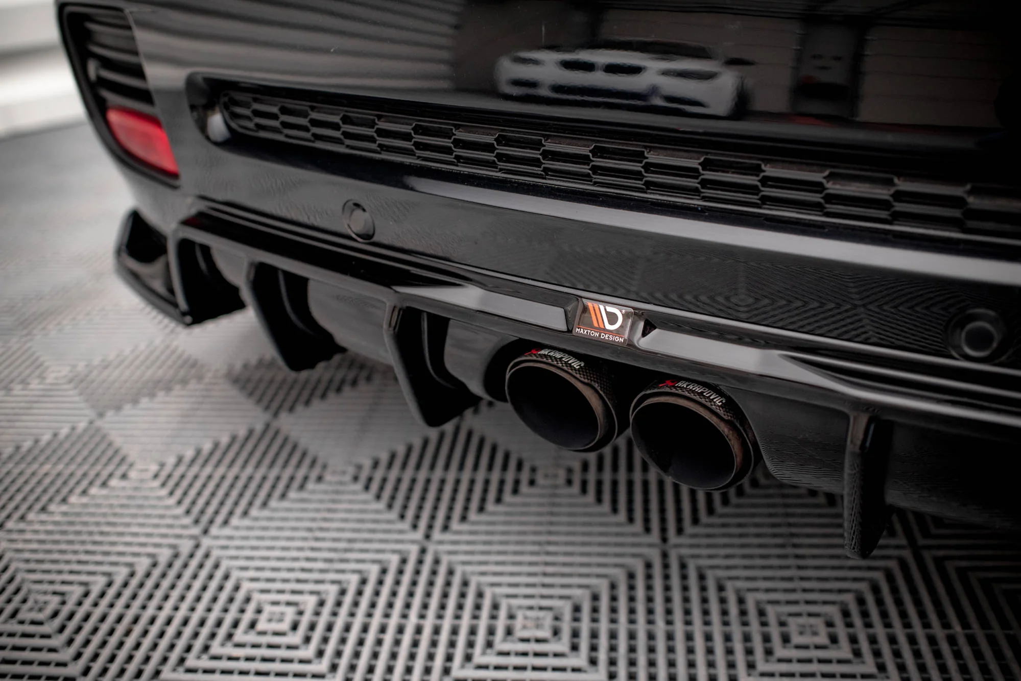 REAR VALANCE MINI COOPER JOHN COOPER WORKS R56 - Image 3