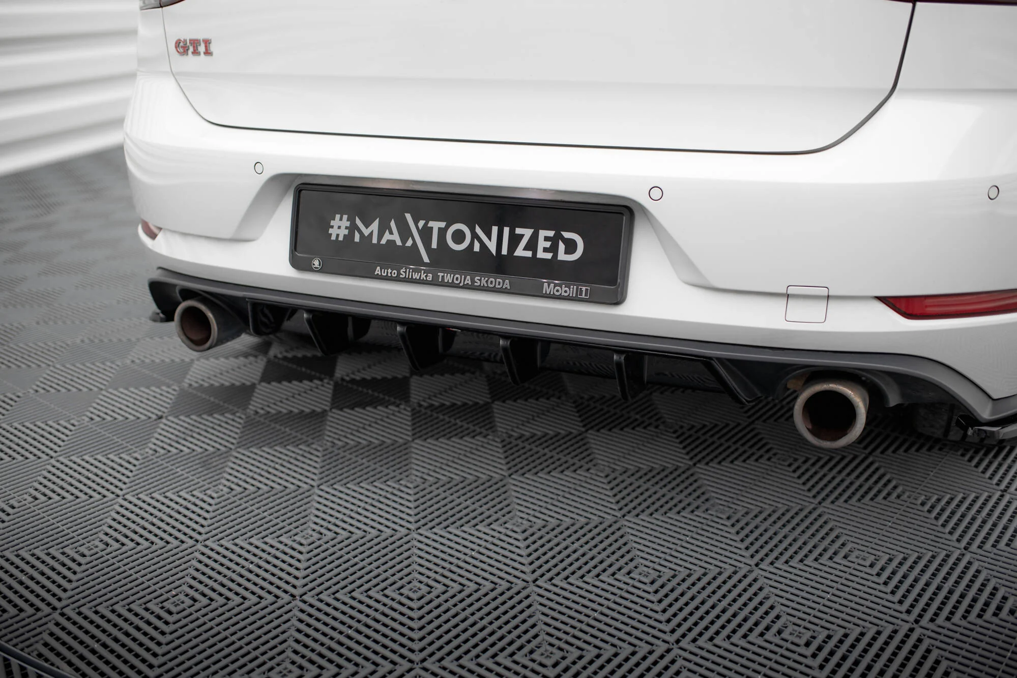 REAR VALANCE VW GOLF VII GTI FACELIFT - Image 3