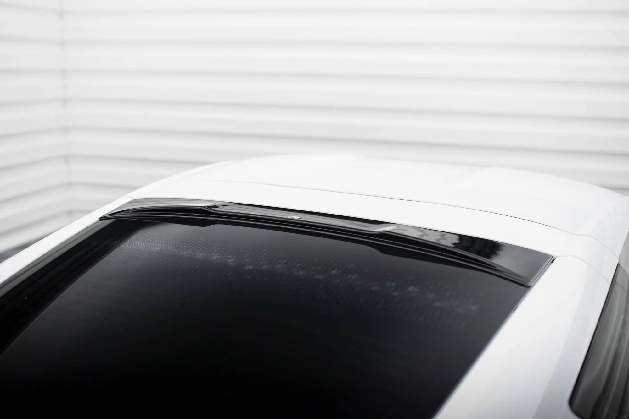 REAR WINDOW EXTENSION Chevrolet Corvette C7 - Image 3