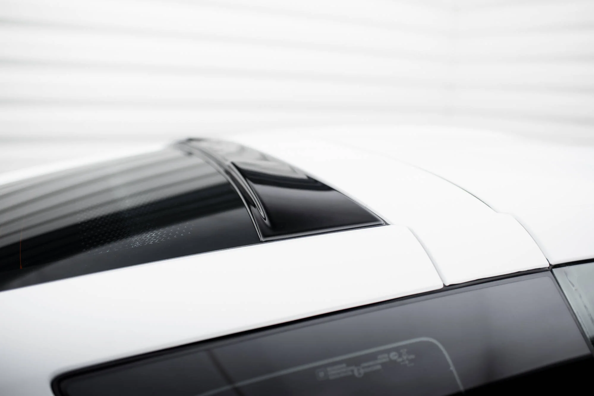 REAR WINDOW EXTENSION Chevrolet Corvette C7 - Image 4