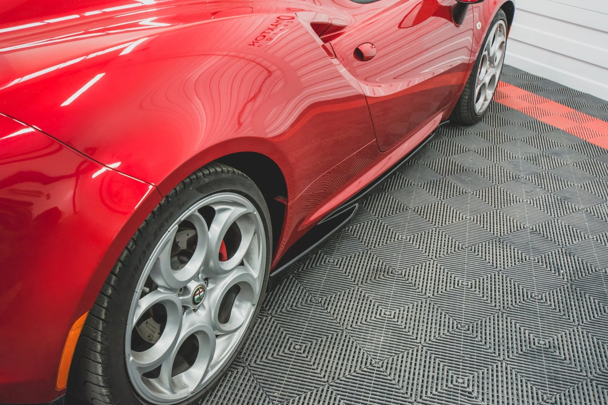 SIDE SKIRTS DIFFUSERS ALFA ROMEO 4C - Image 6