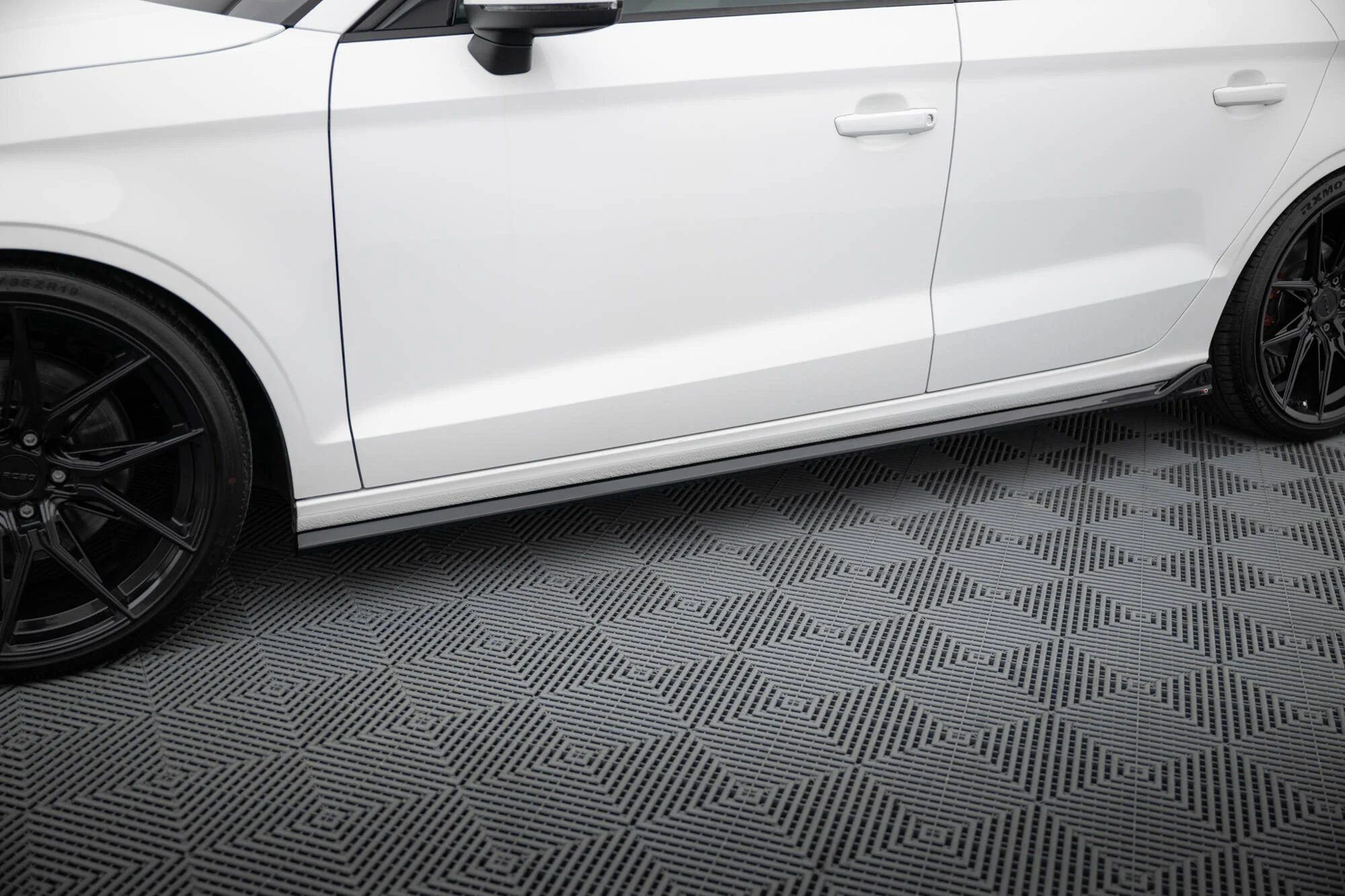 Side Skirts Diffusers Audi A3 Sedan 8V - Image 3