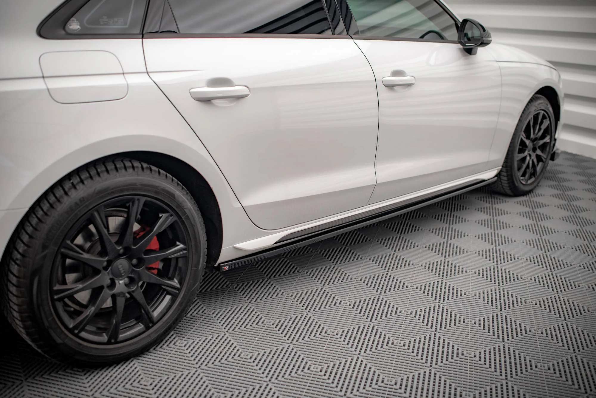SIDE SKIRTS DIFFUSERS AUDI A4 B9 FACELIFT - Image 4
