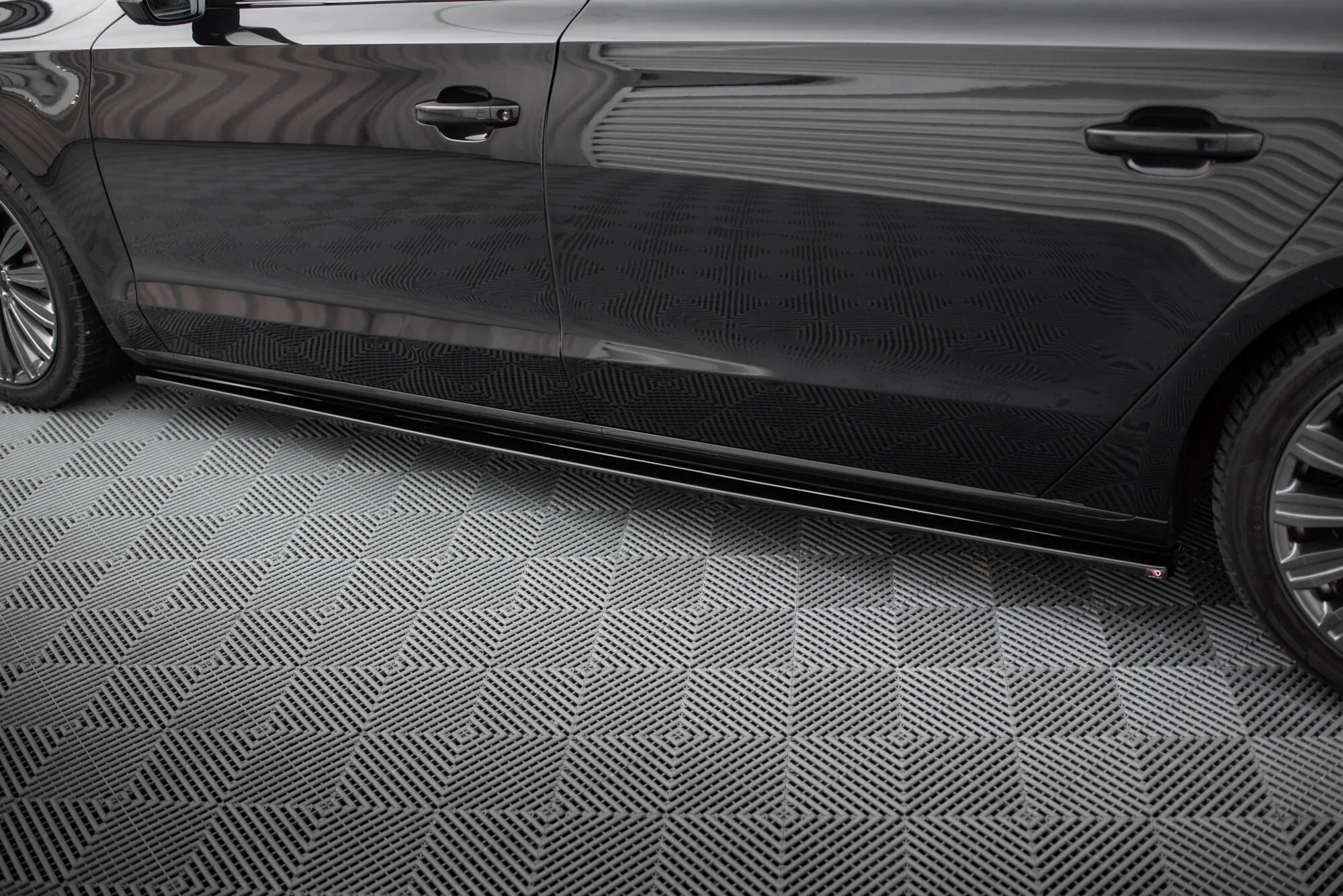 SIDE SKIRTS DIFFUSERS AUDI A8 LONG D4 - Image 4