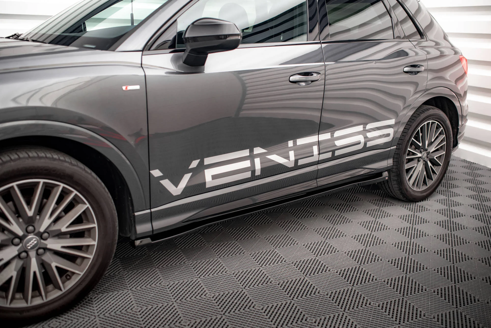 SIDE SKIRTS DIFFUSERS AUDI Q3 S-LINE F3 - Image 2