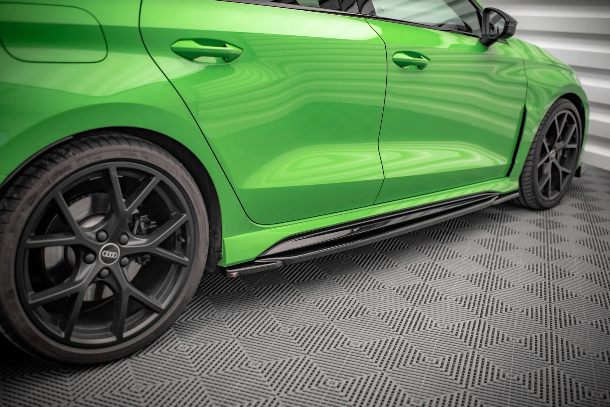 SIDE SKIRTS DIFFUSERS AUDI RS3 SEDAN 8Y - Image 4