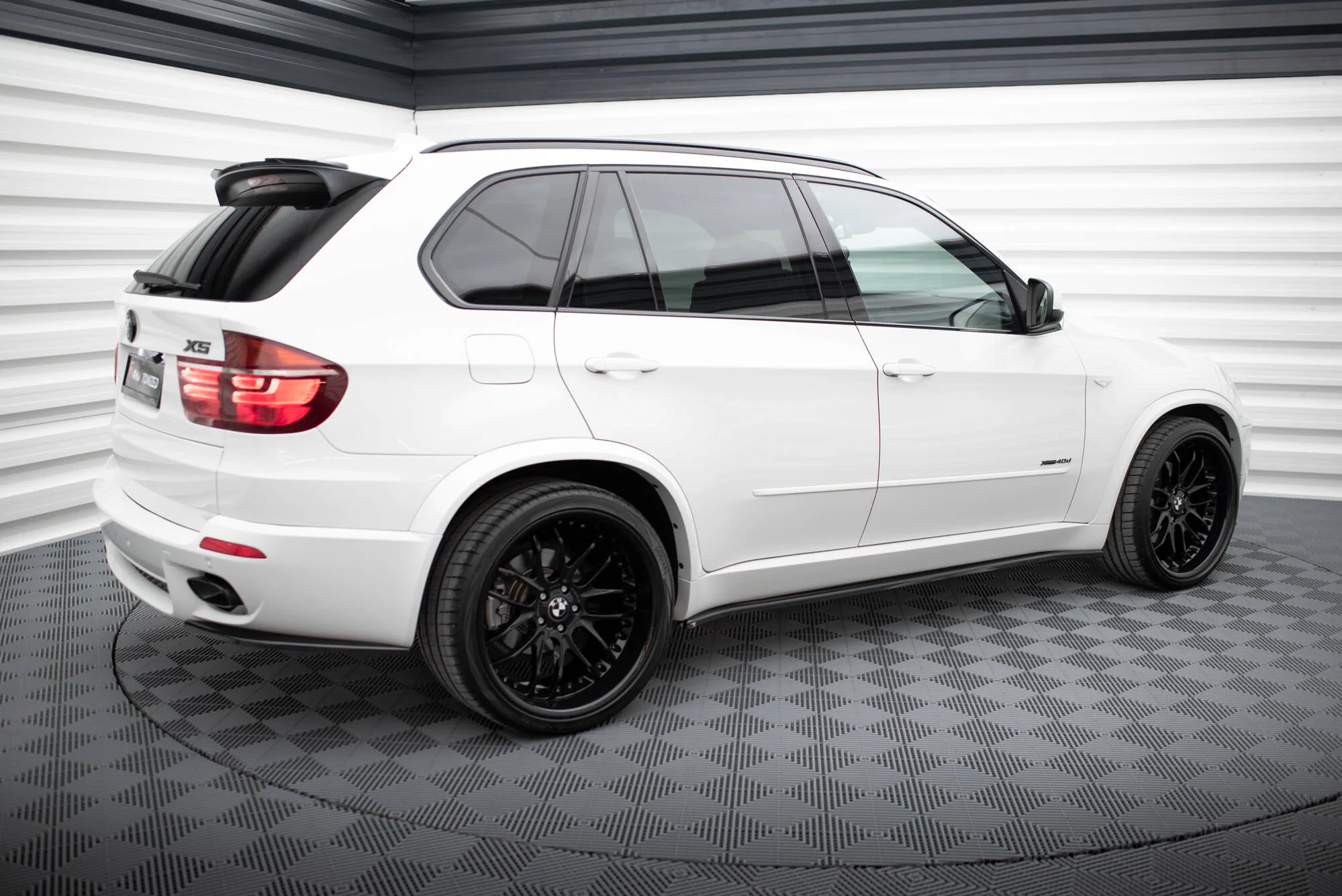 SIDE SKIRTS DIFFUSERS BMW X5 E70 FACELIFT M-PACK - Image 3