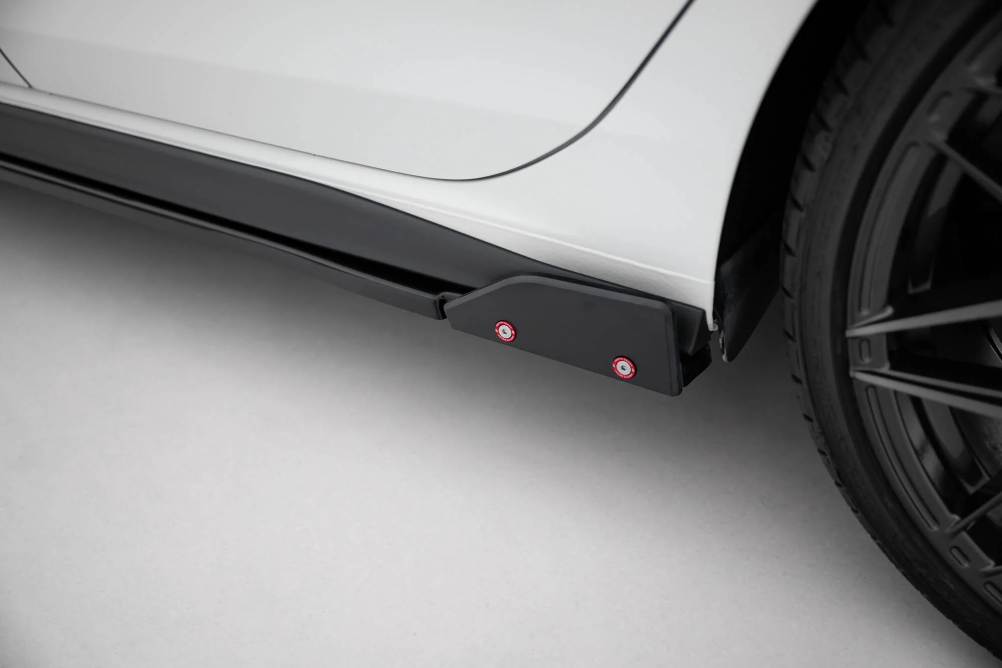 SIDE SKIRTS DIFFUSERS + FLAPS V.2 VOLKSWAGEN GOLF 8 GTI / GTI CLUBSPORT / R-LINE - Image 3