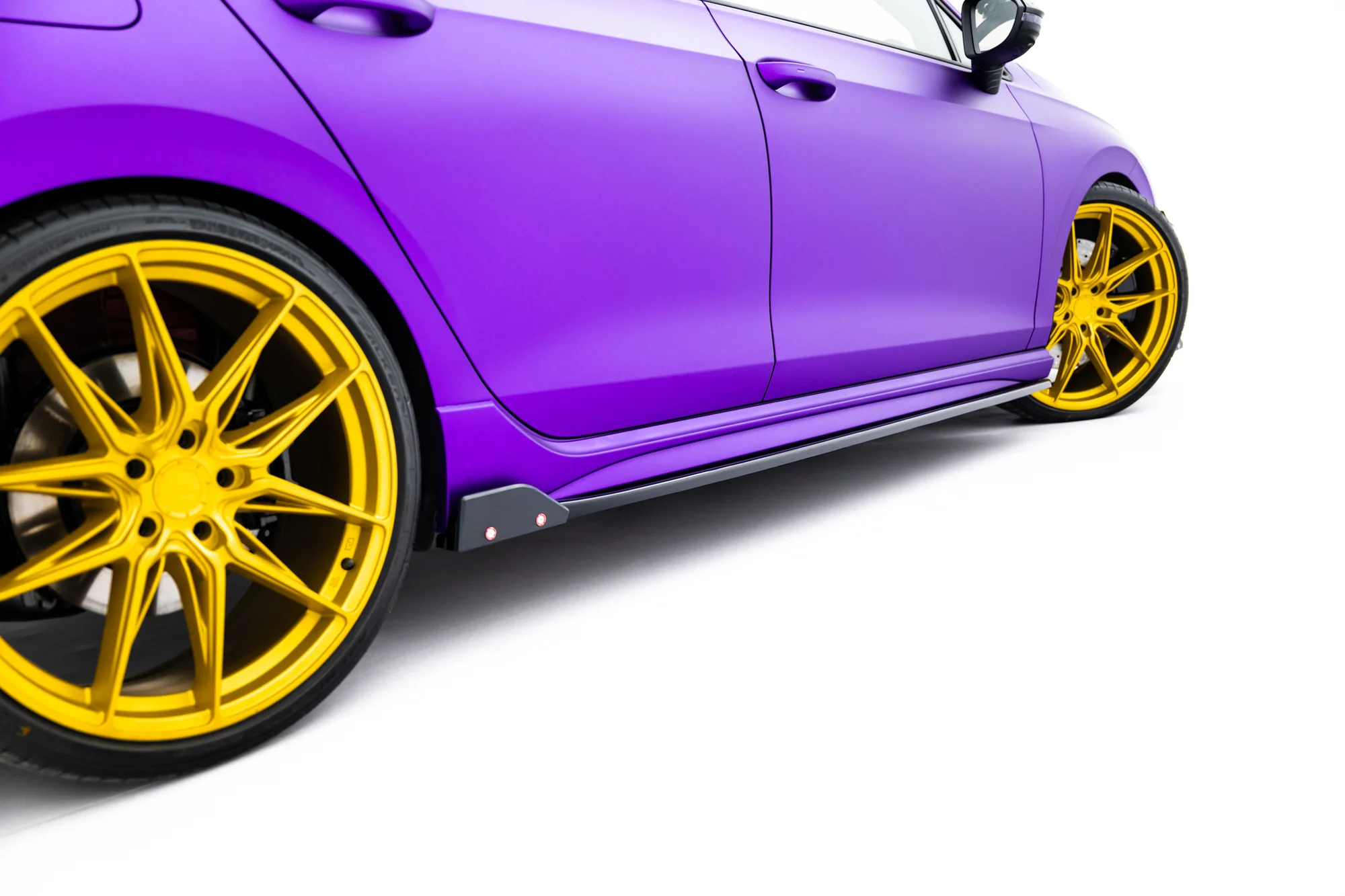 SIDE SKIRTS DIFFUSERS + FLAPS V.2 VOLKSWAGEN GOLF R MK8 - Image 3