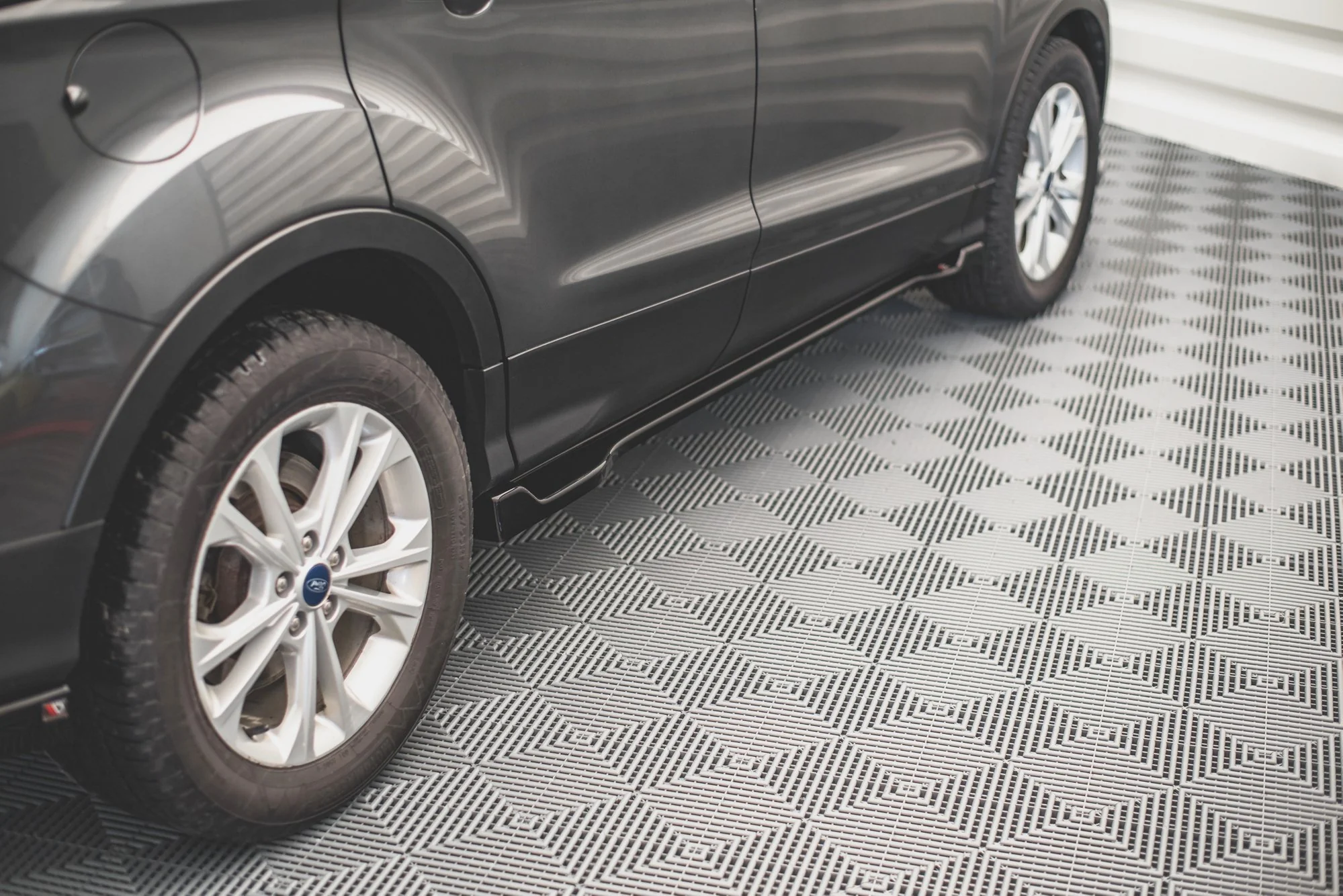 SIDE SKIRTS DIFFUSERS FORD ESCAPE MK3 - Image 3