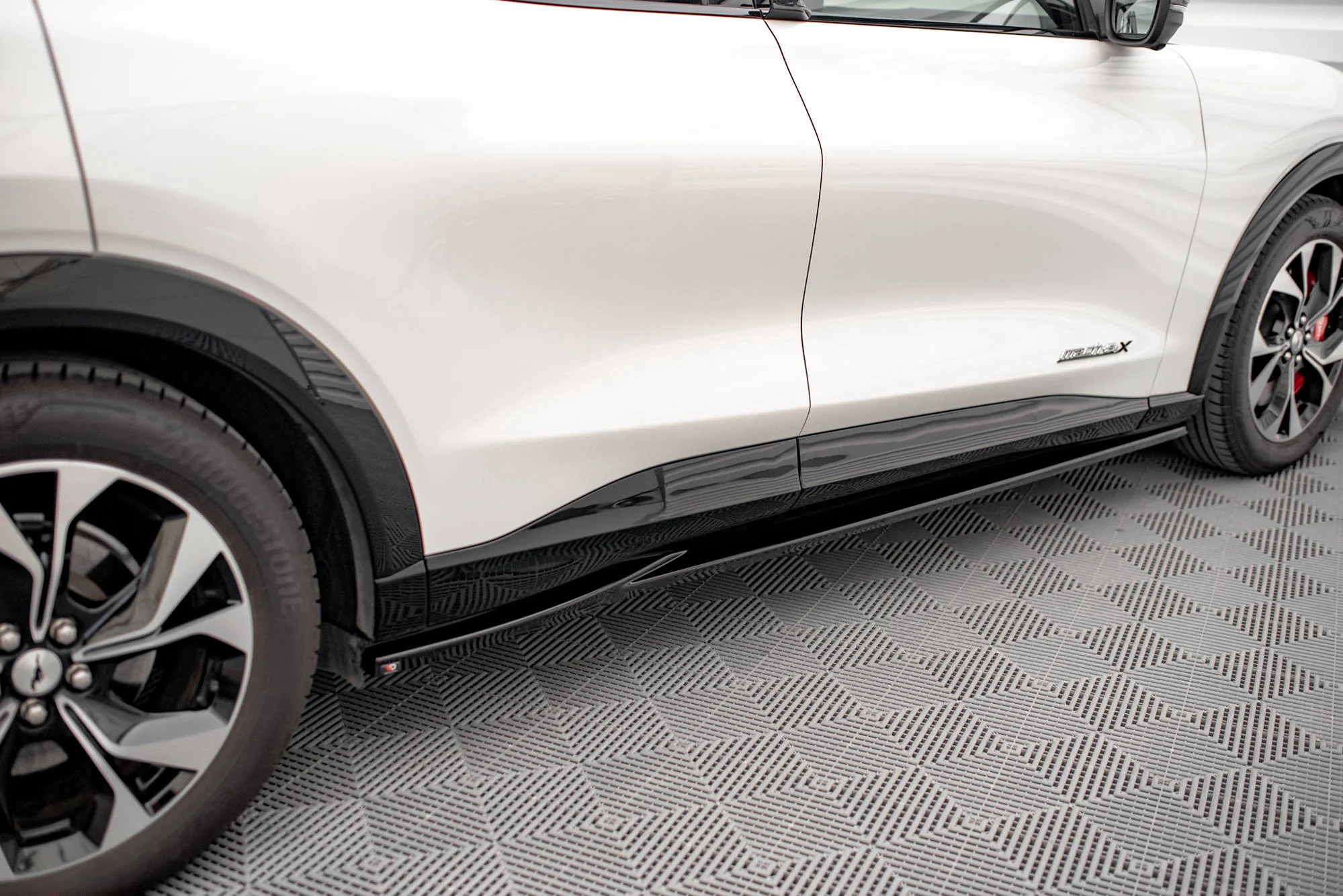 SIDE SKIRTS DIFFUSERS FORD MUSTANG MACH-E MK1 - Image 4