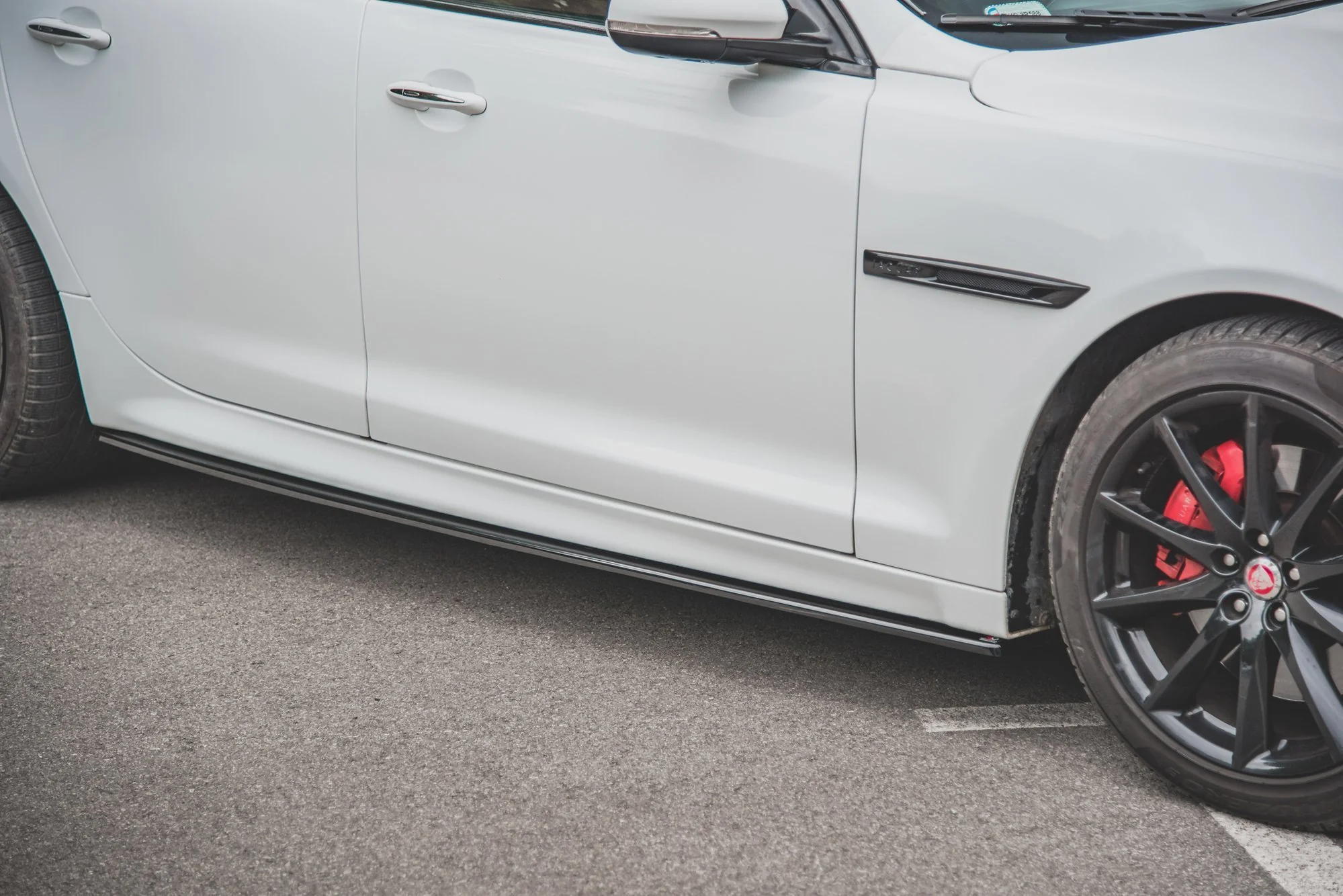 SIDE SKIRTS DIFFUSERS JAGUAR XJ X351 - Image 5
