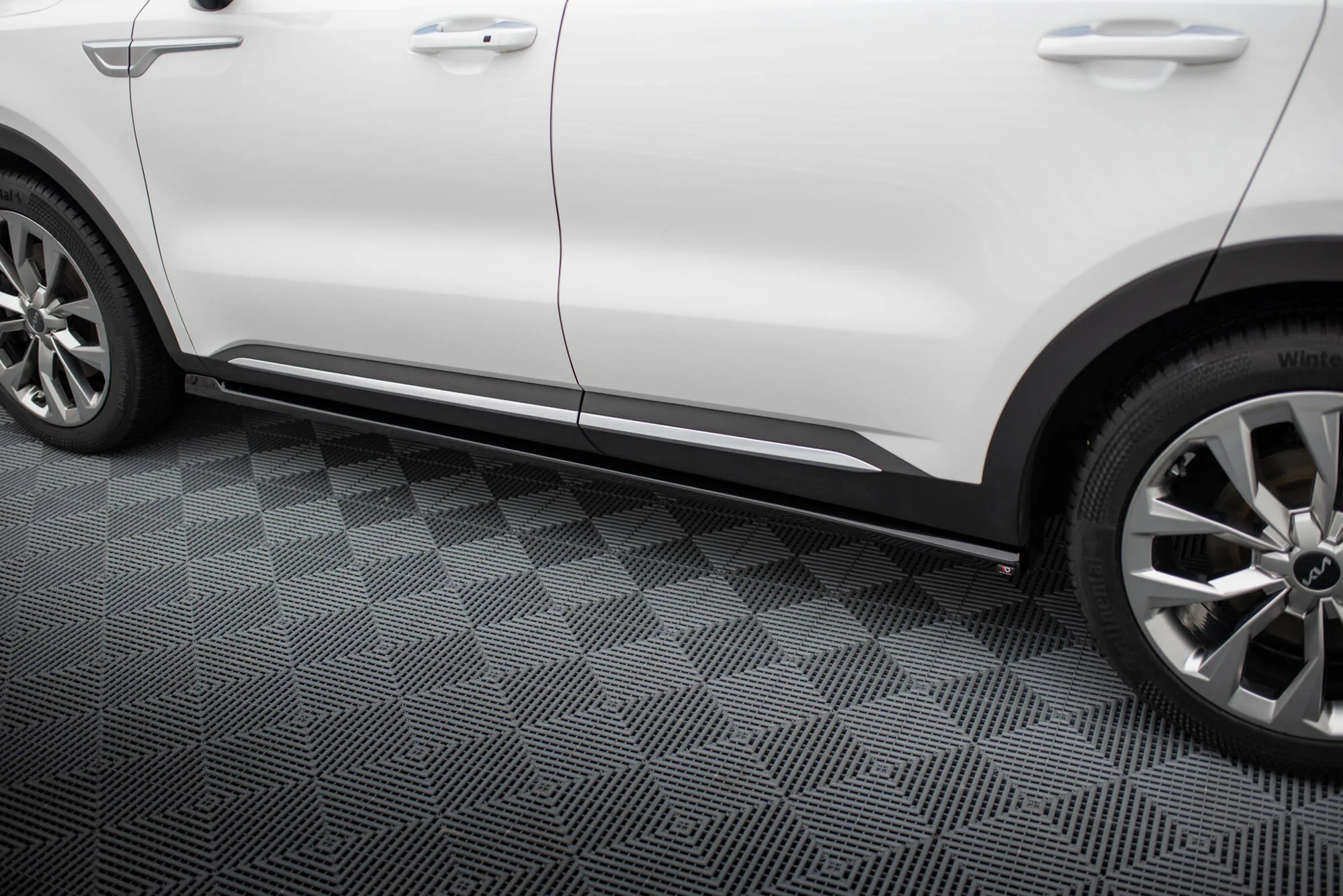 Side Skirts Diffusers Kia Sorento Mk4 - Image 4