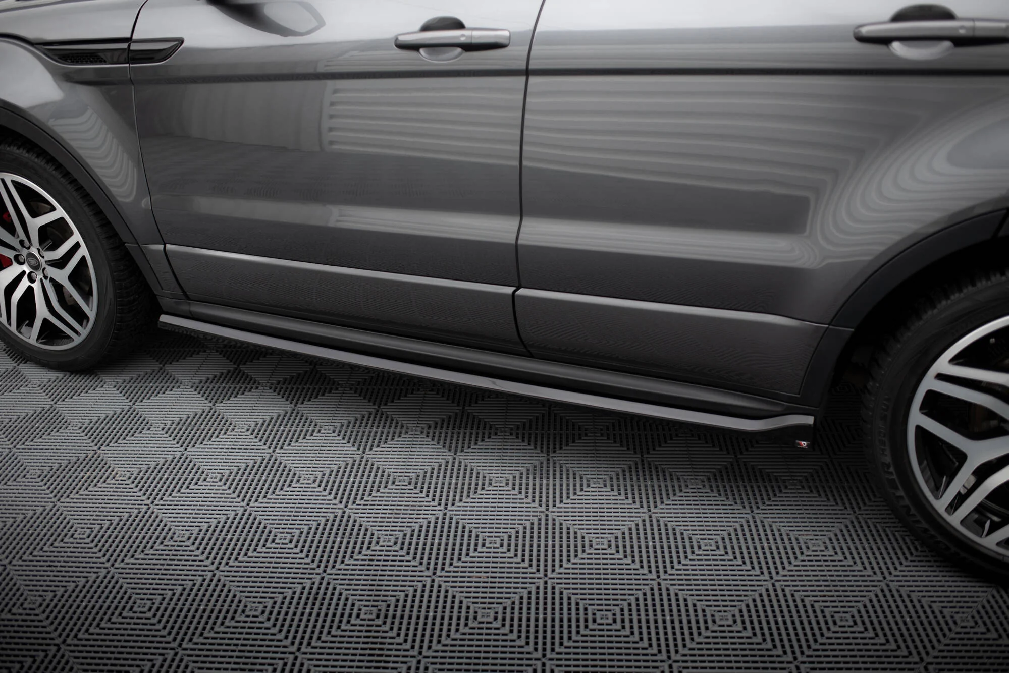SIDE SKIRTS DIFFUSERS LAND ROVER RANGE ROVER EVOQUE MK1 FACELIFT - Image 4