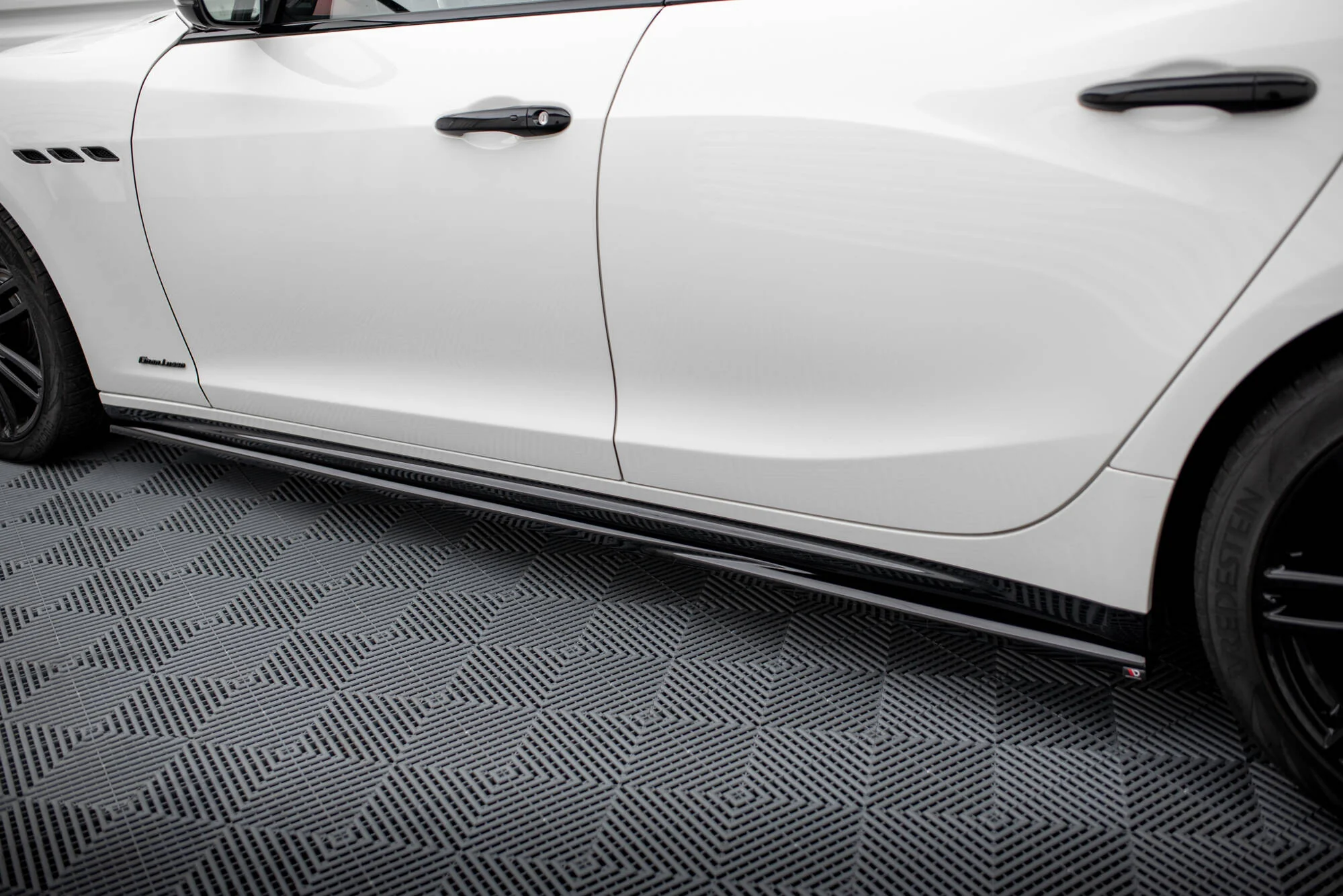 Side Skirts Diffusers Maserati Ghibli Mk3 Facelift - Image 4