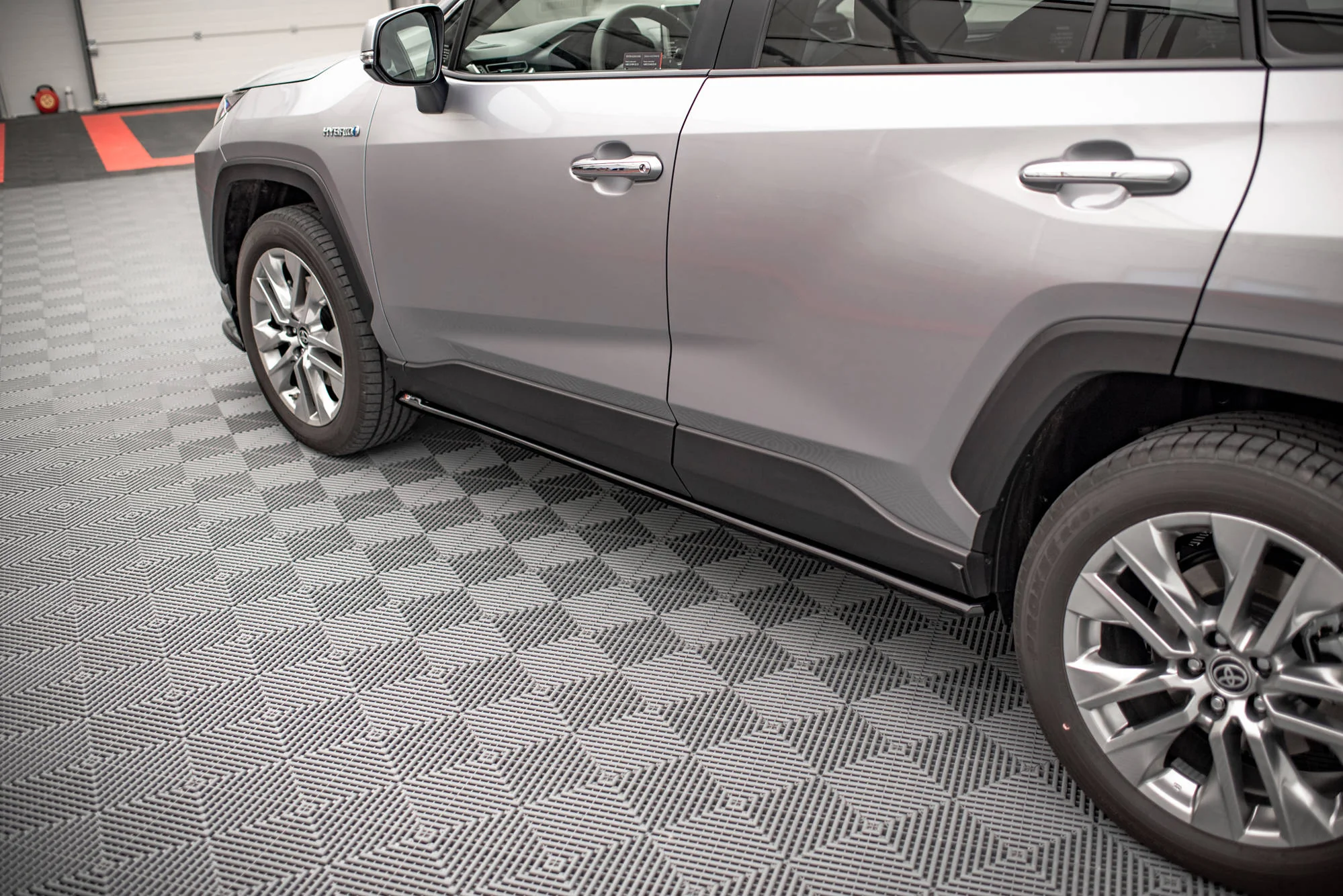 SIDE SKIRTS DIFFUSERS TOYOTA RAV4 MK5 - Image 3