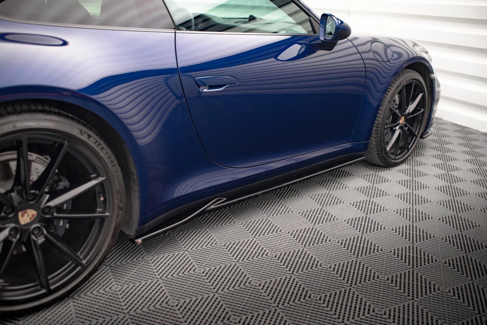 SIDE SKIRTS DIFFUSERS V.1 PORSCHE 911 CARRERA AERO 992 / CARRERA GTS 992 - Image 4