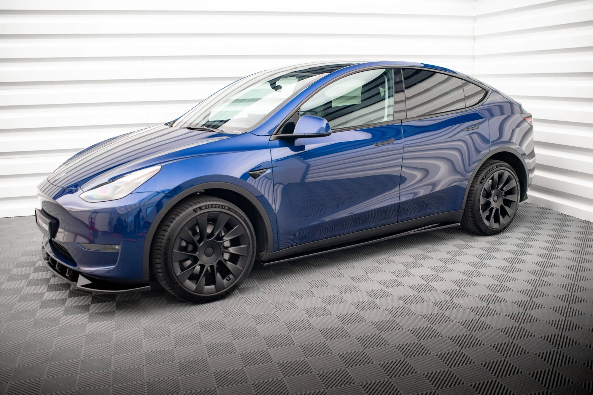 SIDE SKIRTS DIFFUSERS V.1 TESLA MODEL Y - Image 4