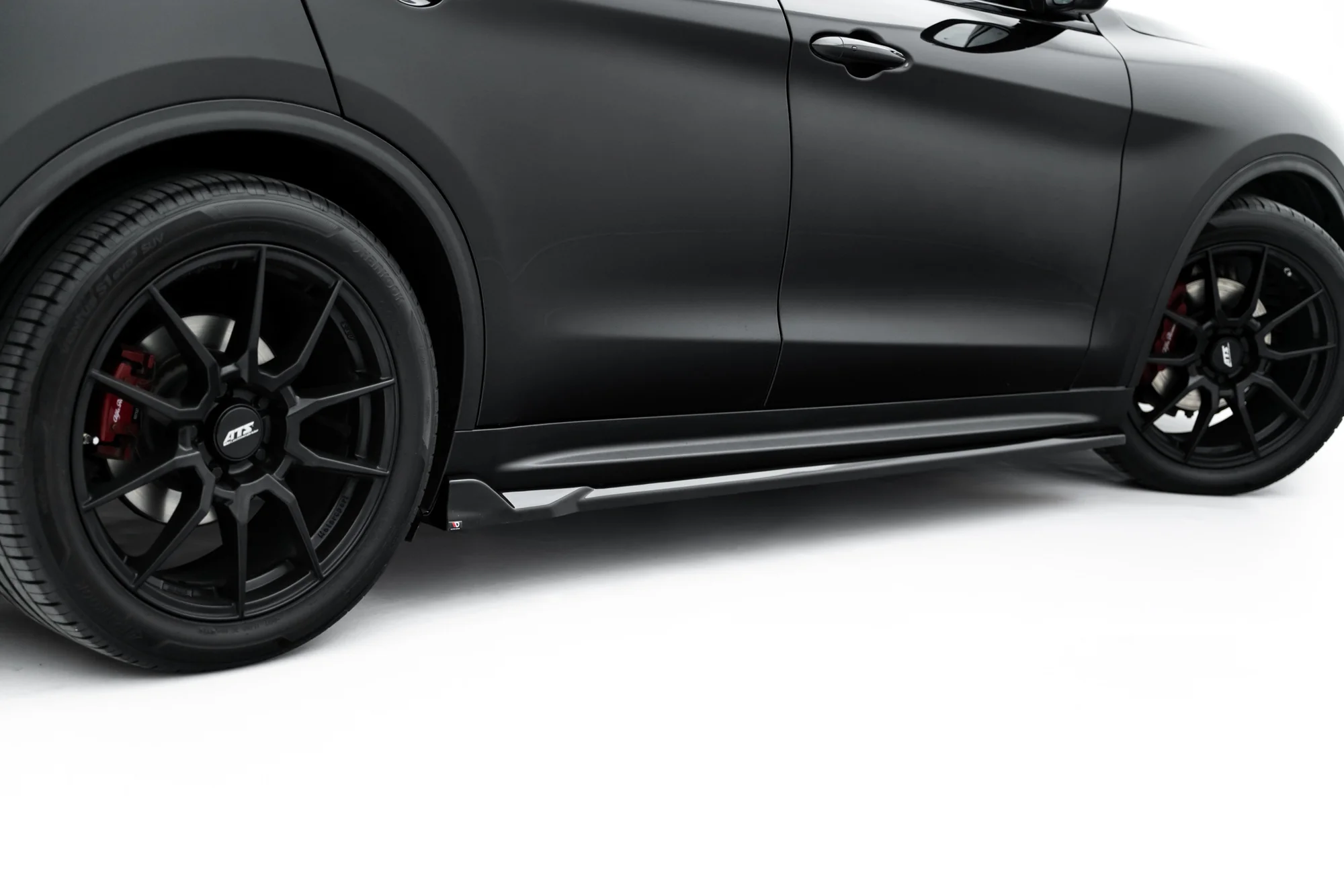Side Skirts Diffusers V.2 Alfa Romeo Stelvio Mk1 - Image 4