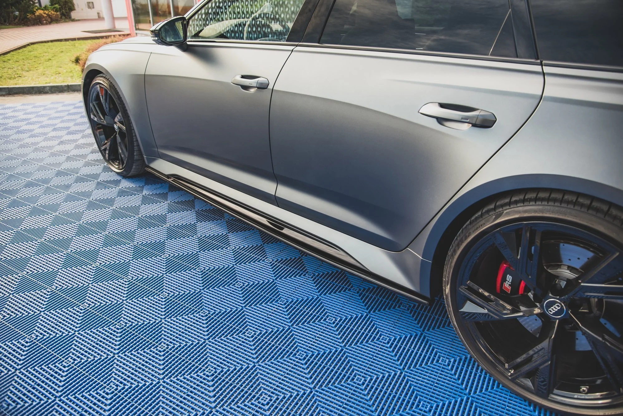 SIDE SKIRTS DIFFUSERS V.2 AUDI RS6 C8 - Image 6