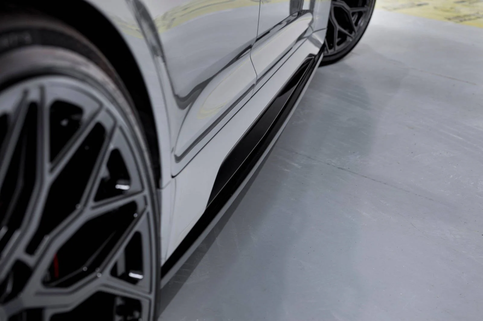 SIDE SKIRTS DIFFUSERS V.2 AUDI RS6 C8 - Image 7