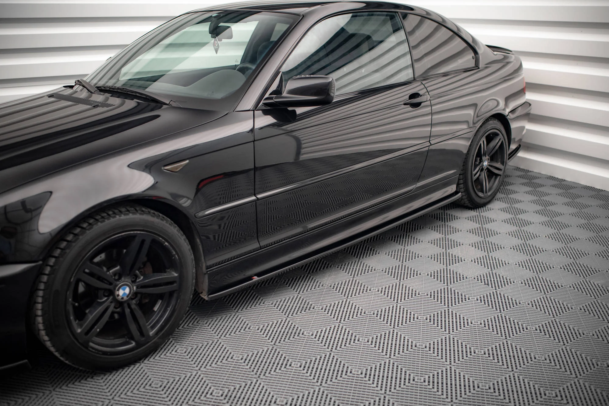 SIDE SKIRTS DIFFUSERS V.2 BMW 3 COUPE M-PACK E46 - Image 3