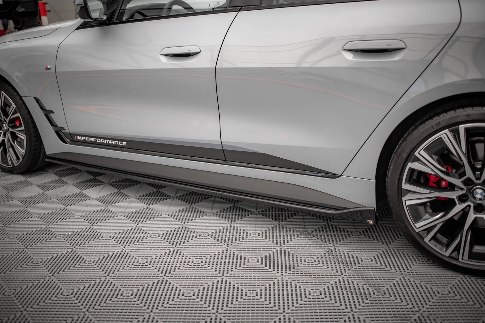 SIDE SKIRTS DIFFUSERS V.2 BMW 4 GRAN COUPE M-PACK G26 - Image 4