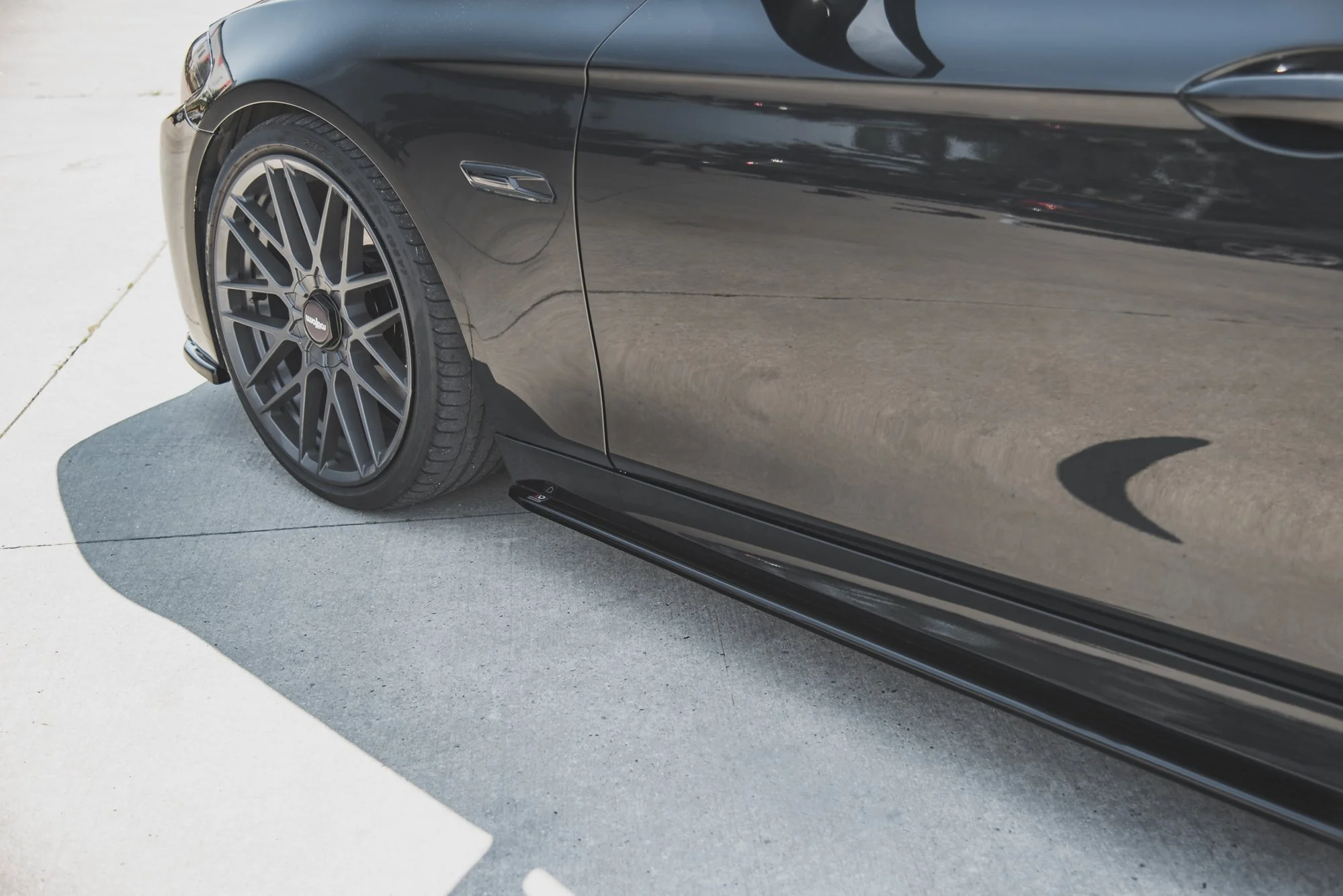 SIDE SKIRTS DIFFUSERS V.2 BMW 5 F10/F11 M-PACK - Image 6