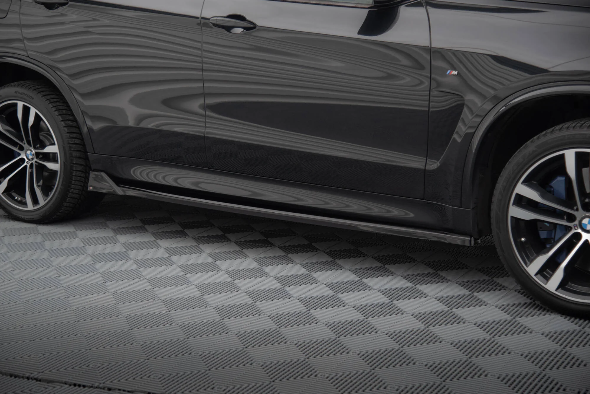 Side Skirts Diffusers V.2 BMW X5 M-Pack F15 - Image 3