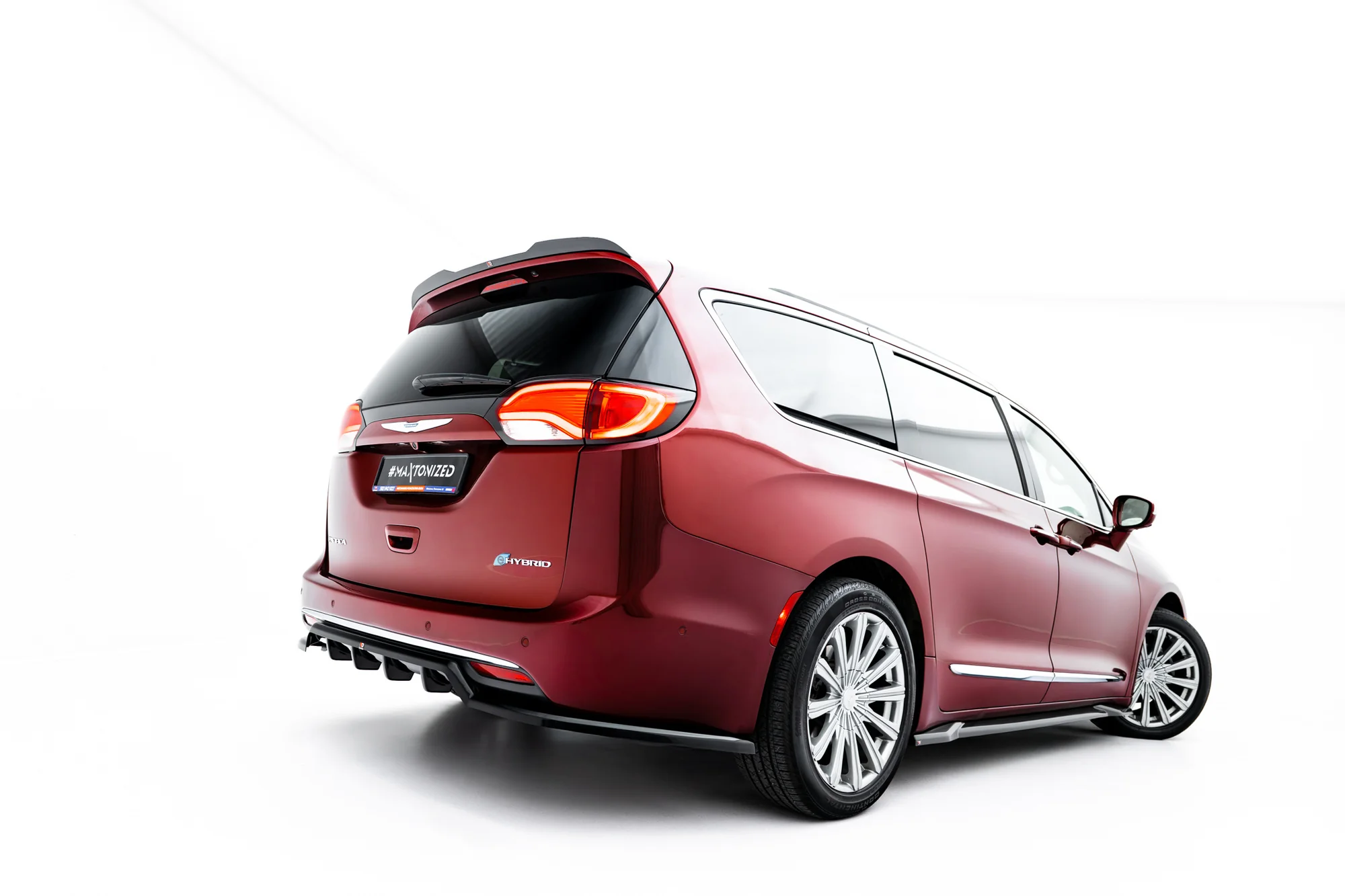 Side Skirts Diffusers V.2 Chrysler Pacifica Mk2 - Image 4