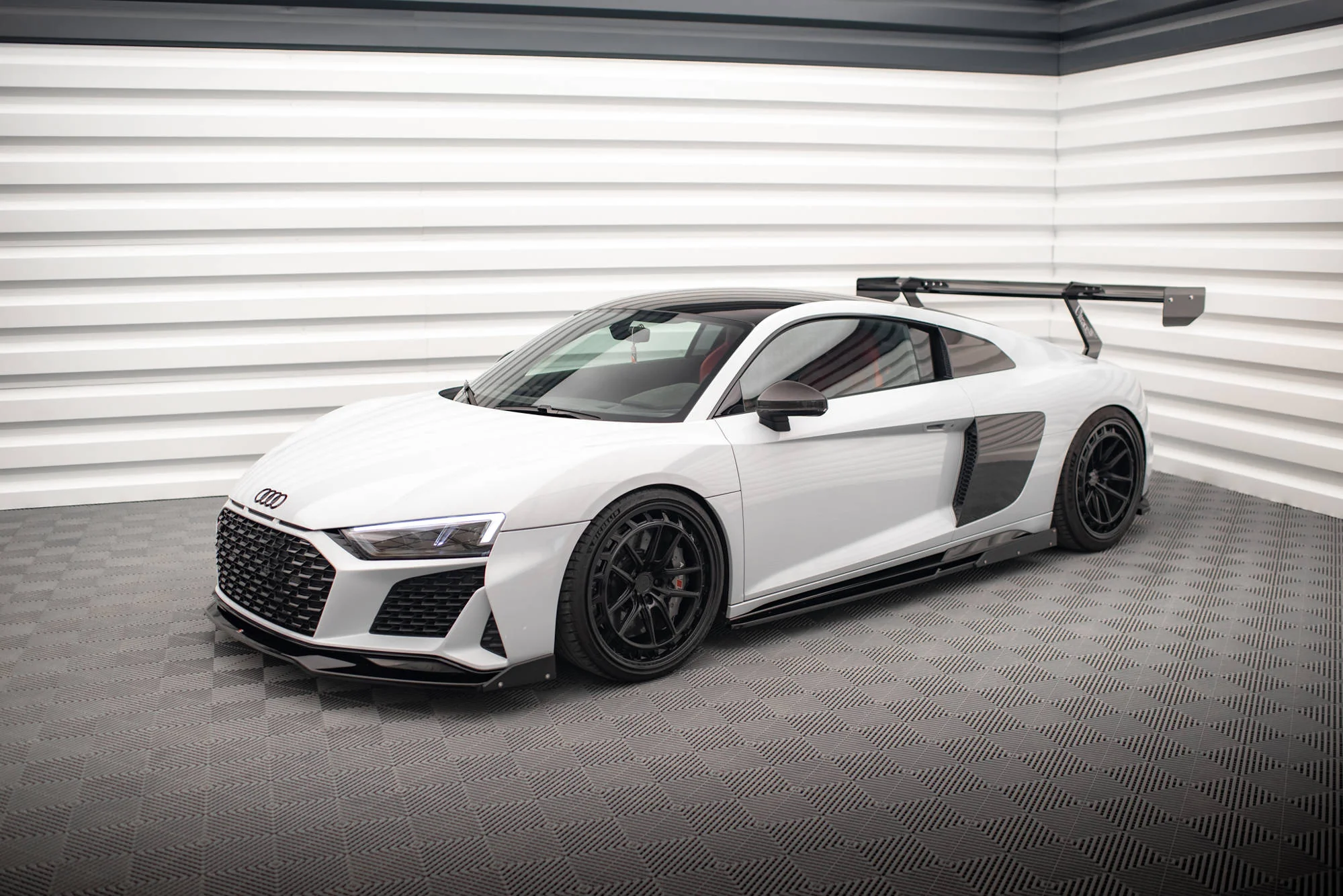 SIDE SKIRTS DIFFUSERS V.2+ FLAPS AUDI R8 MK2 FACELIFT - Image 3