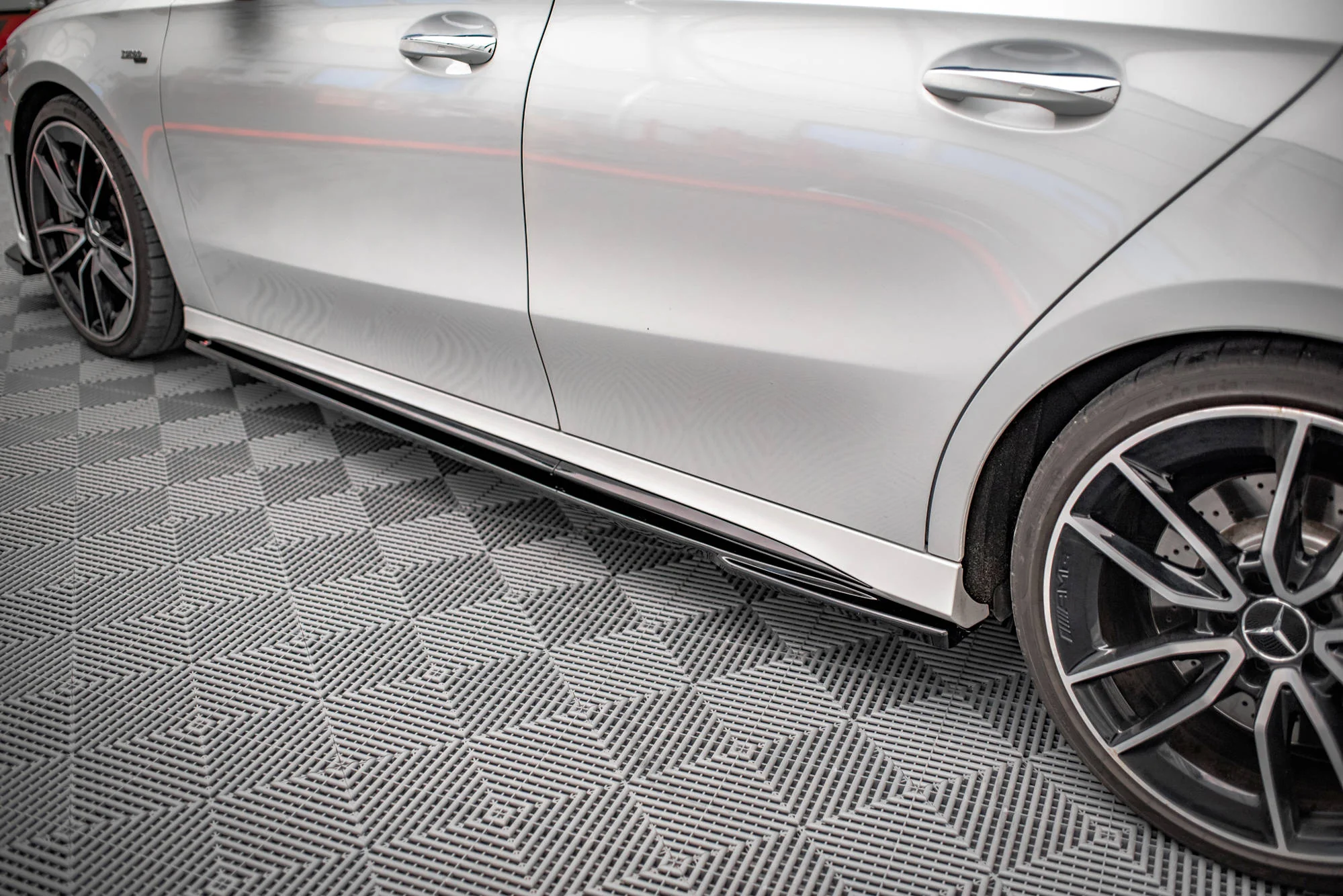 SIDE SKIRTS DIFFUSERS V.2 MERCEDES A35 AMG / AMG-LINE W177 - Image 4