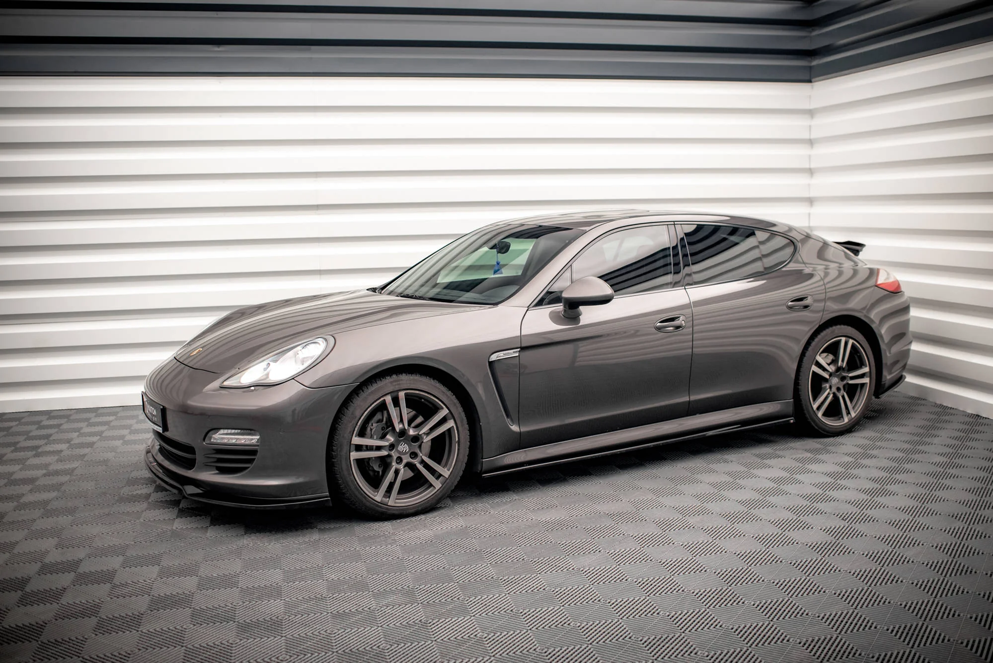 SIDE SKIRTS DIFFUSERS V.2 PORSCHE PANAMERA / PANAMERA DIESEL / PANAMERA TURBO 970 - Image 2