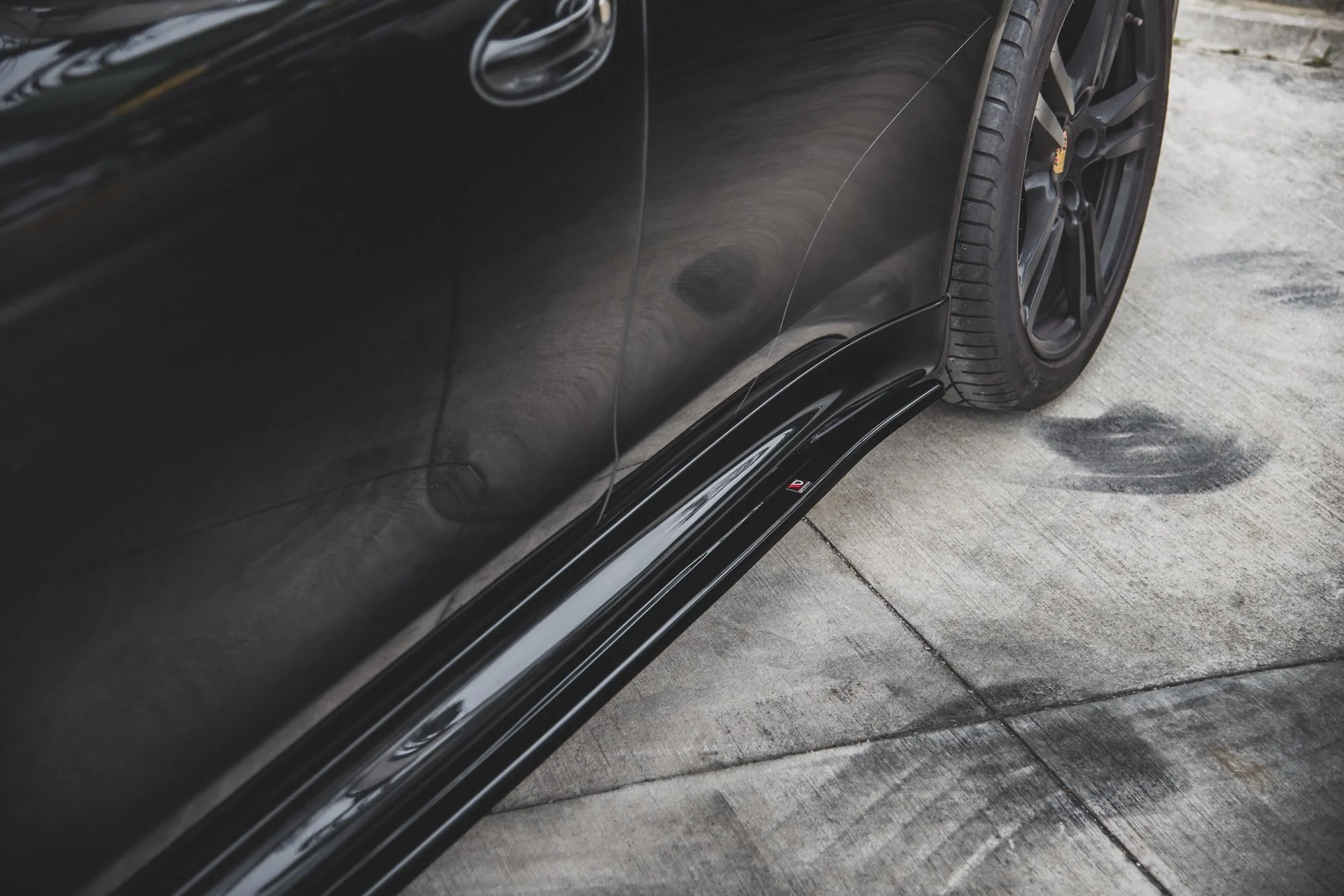 SIDE SKIRTS DIFFUSERS V.2 PORSCHE PANAMERA TURBO 970 FACELIFT - Image 4