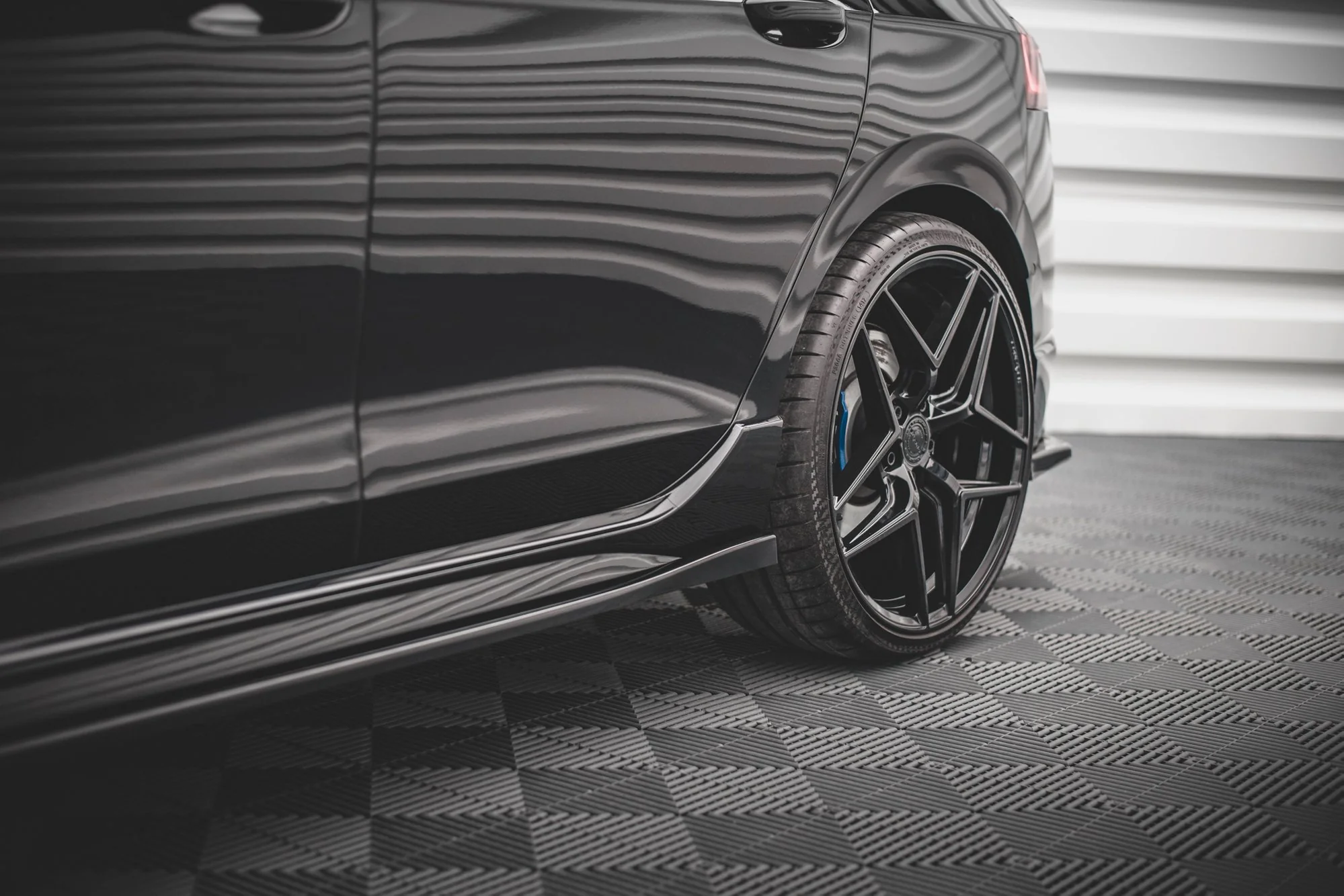 SIDE SKIRTS DIFFUSERS V.2 VOLKSWAGEN GOLF R MK8 - Image 3