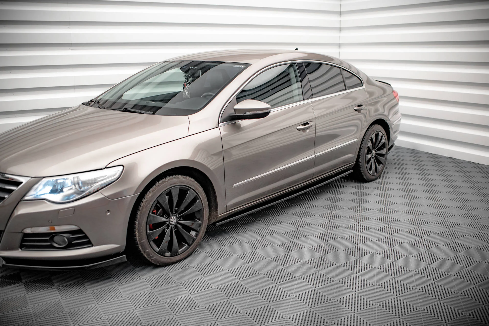 SIDE SKIRTS DIFFUSERS V.2 VOLKSWAGEN PASSAT CC - Image 3