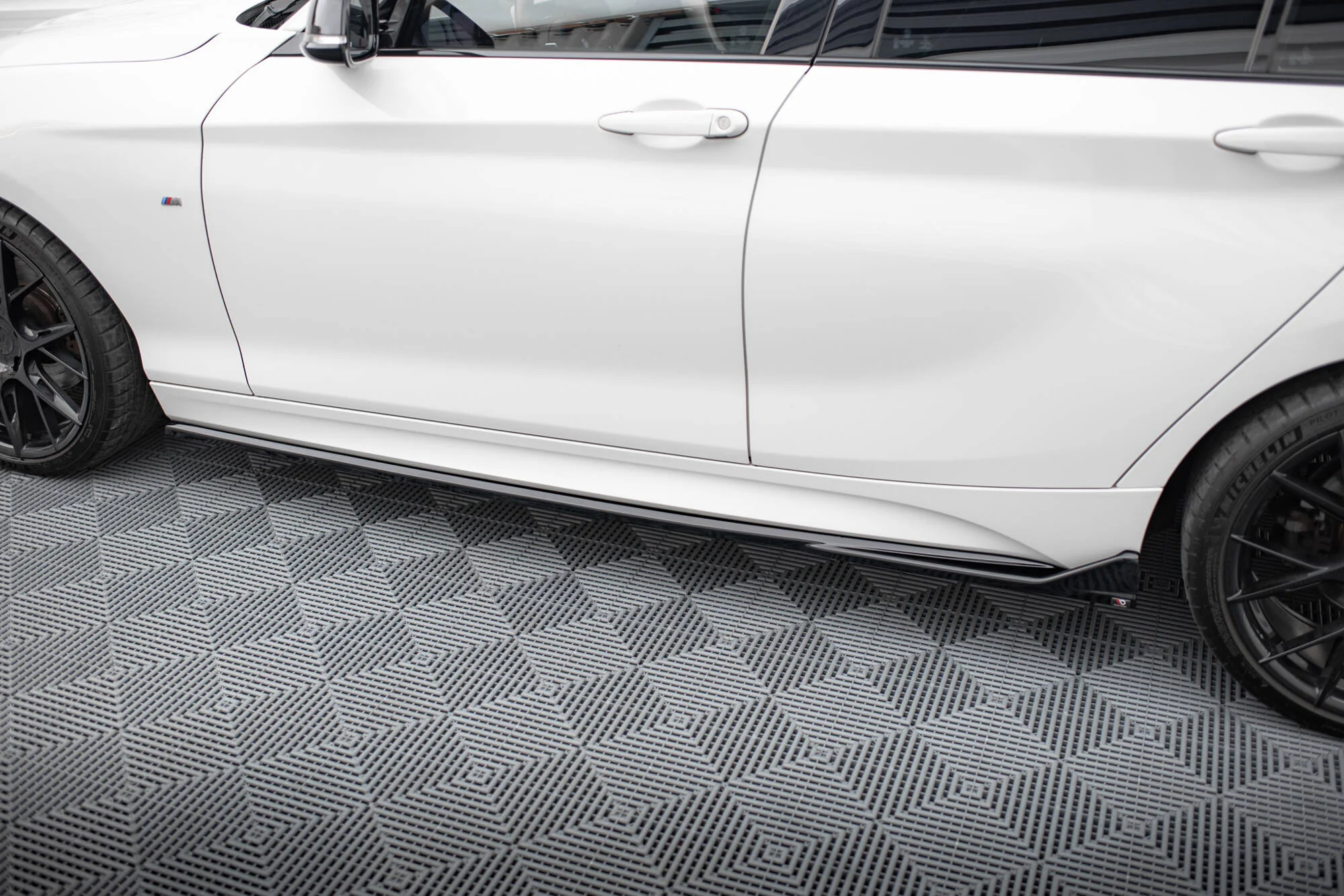 Side Skirts Diffusers V.3 CSL Look BMW 1 M-Pack / M140i F20 Facelift - Image 4