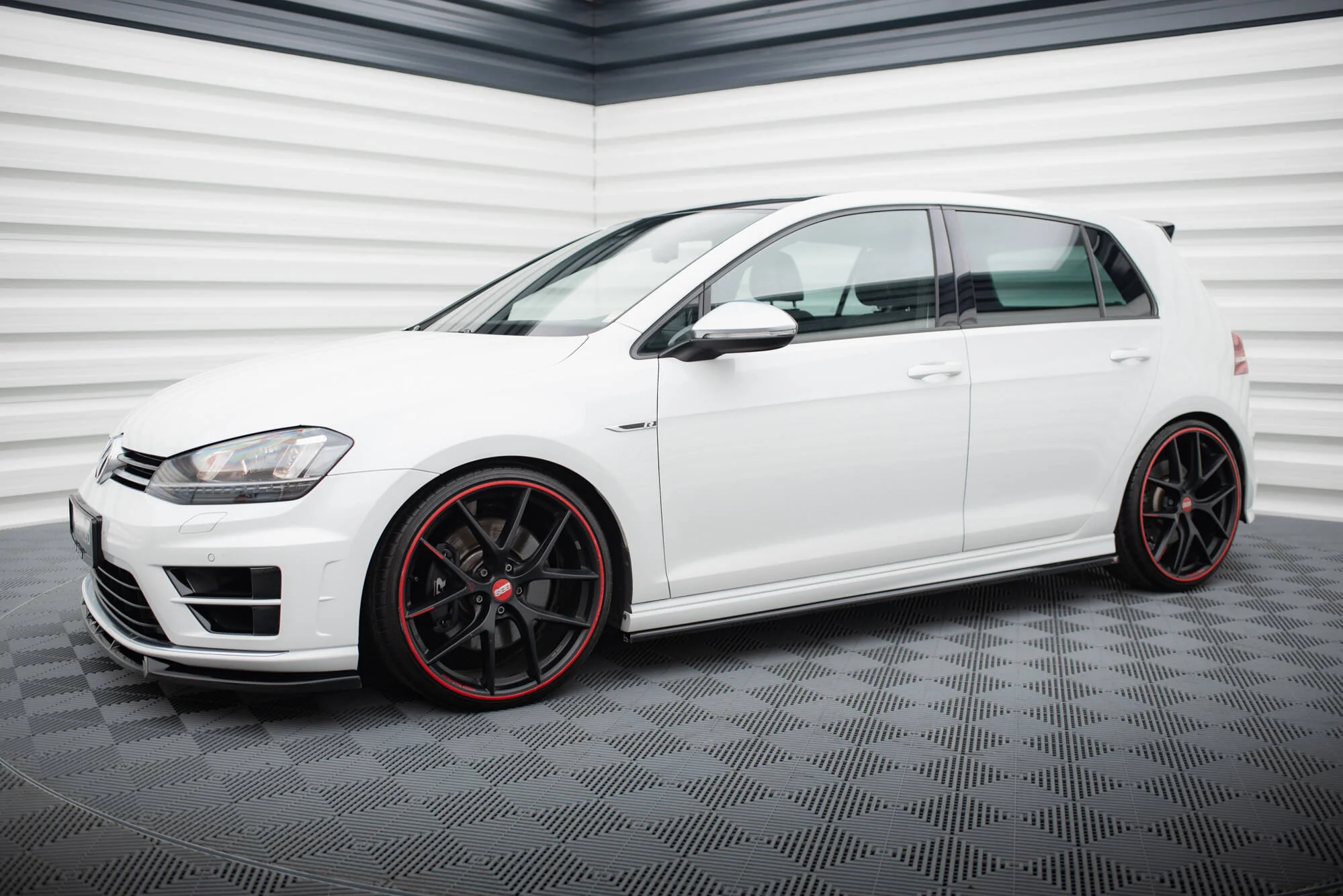 Side Skirts Diffusers V.3 Volkswagen Golf R / R-Line Mk7 - Image 2