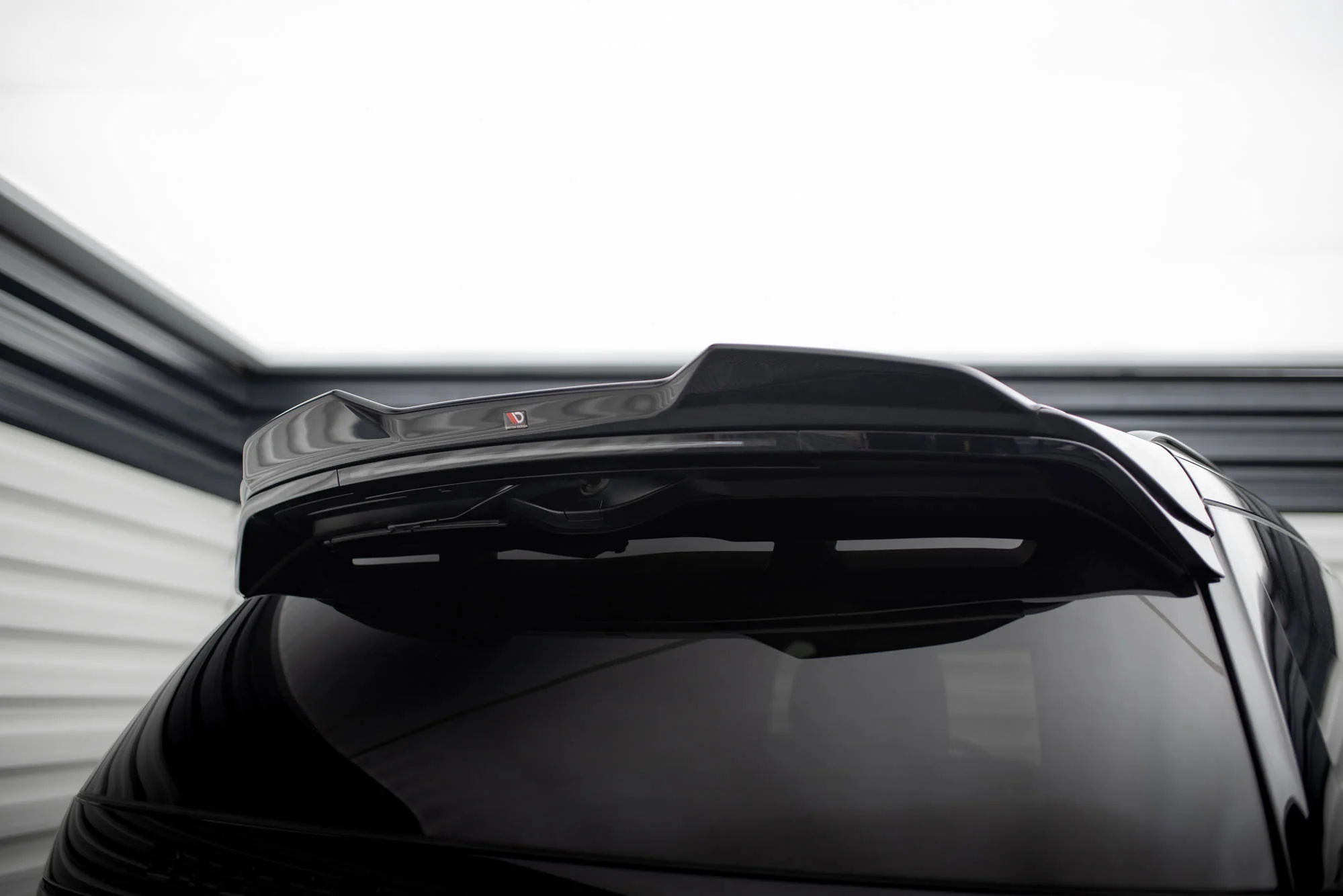 SPOILER CAP 3D LAND ROVER DISCOVERY HSE MK5 - Image 3
