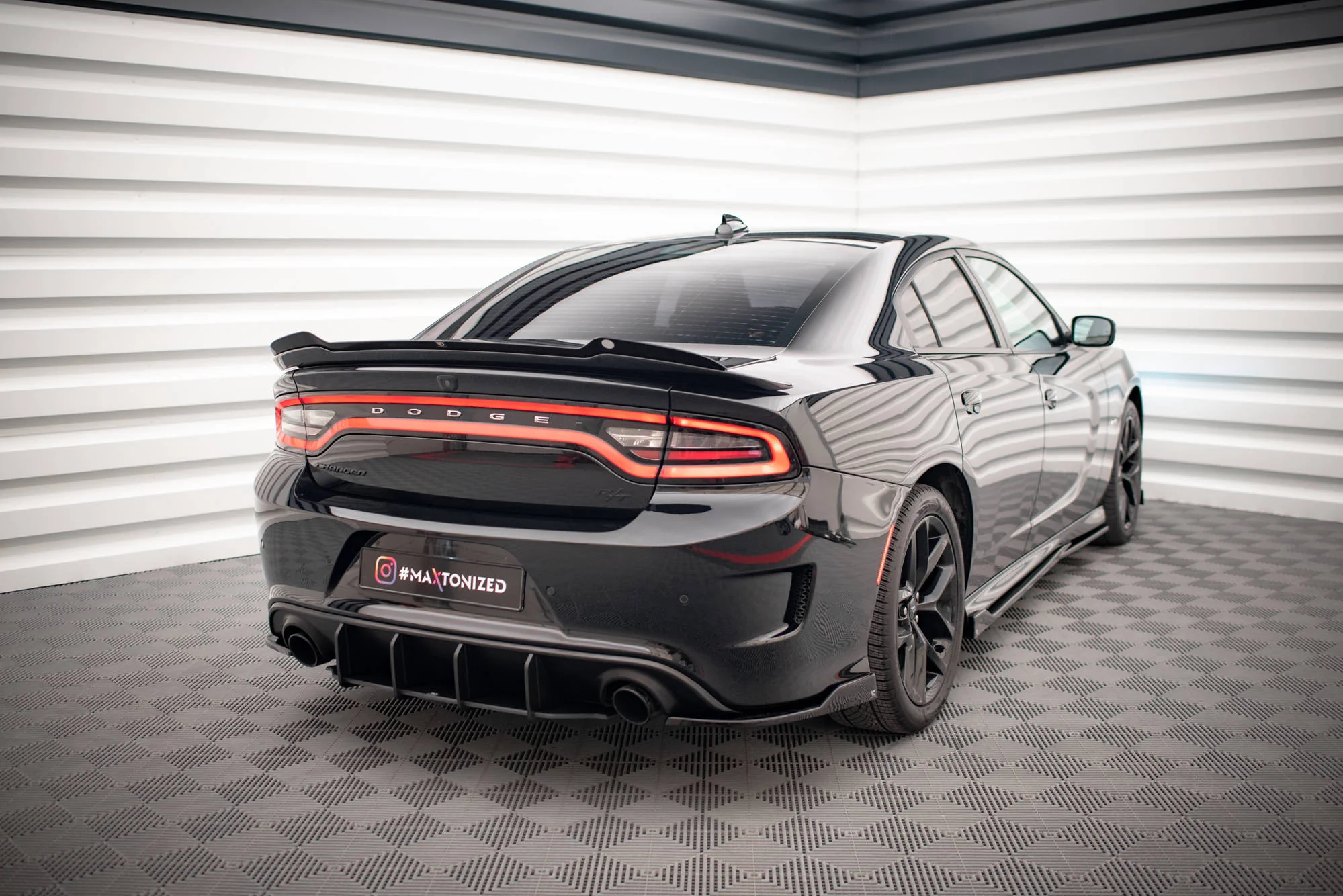 SPOILER CAP DODGE CHARGER SRT MK7 FACELIFT - Image 4