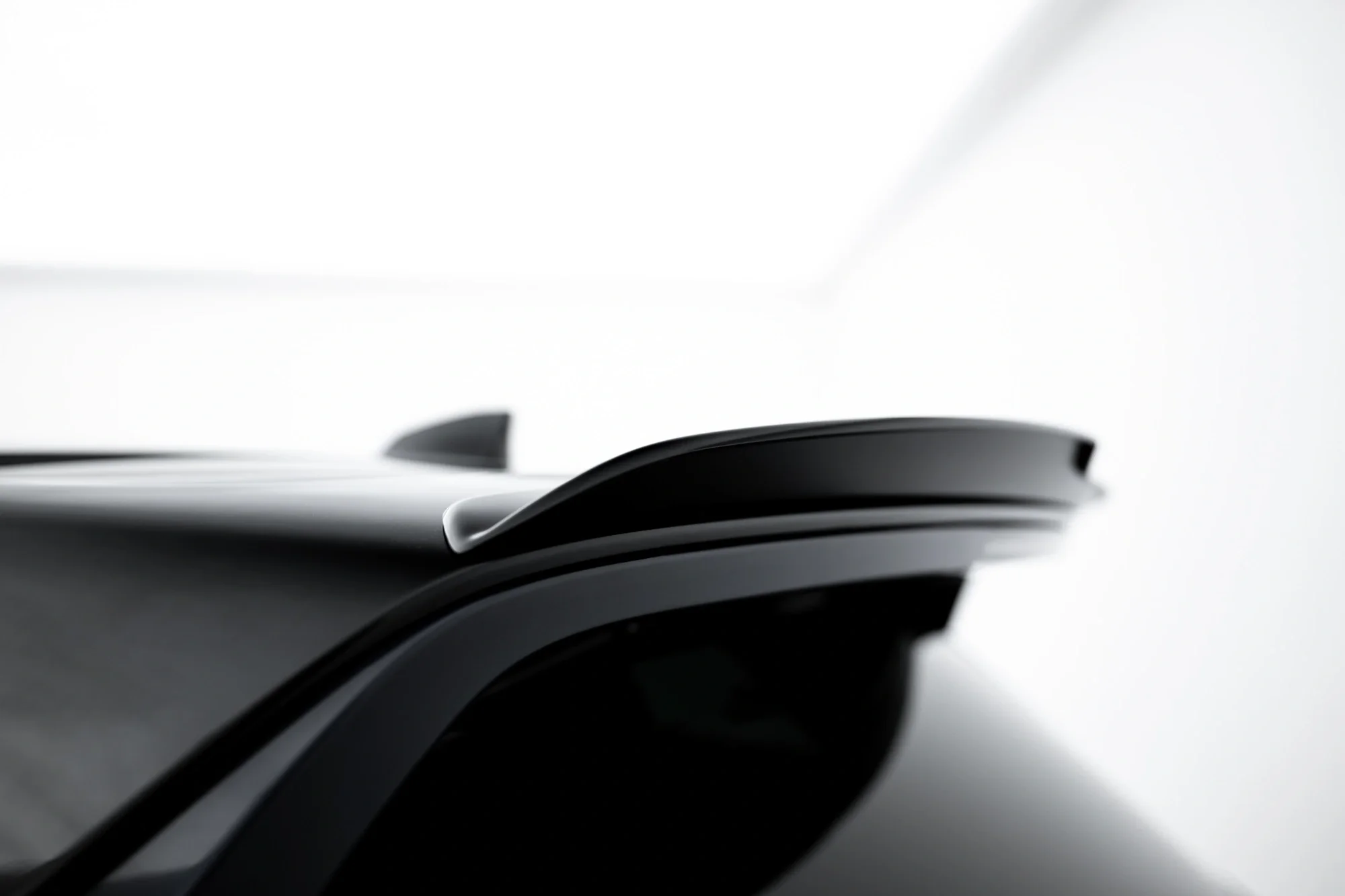 Spoiler Cap Land Rover Range Rover Sport Mk2 Facelift - Image 3