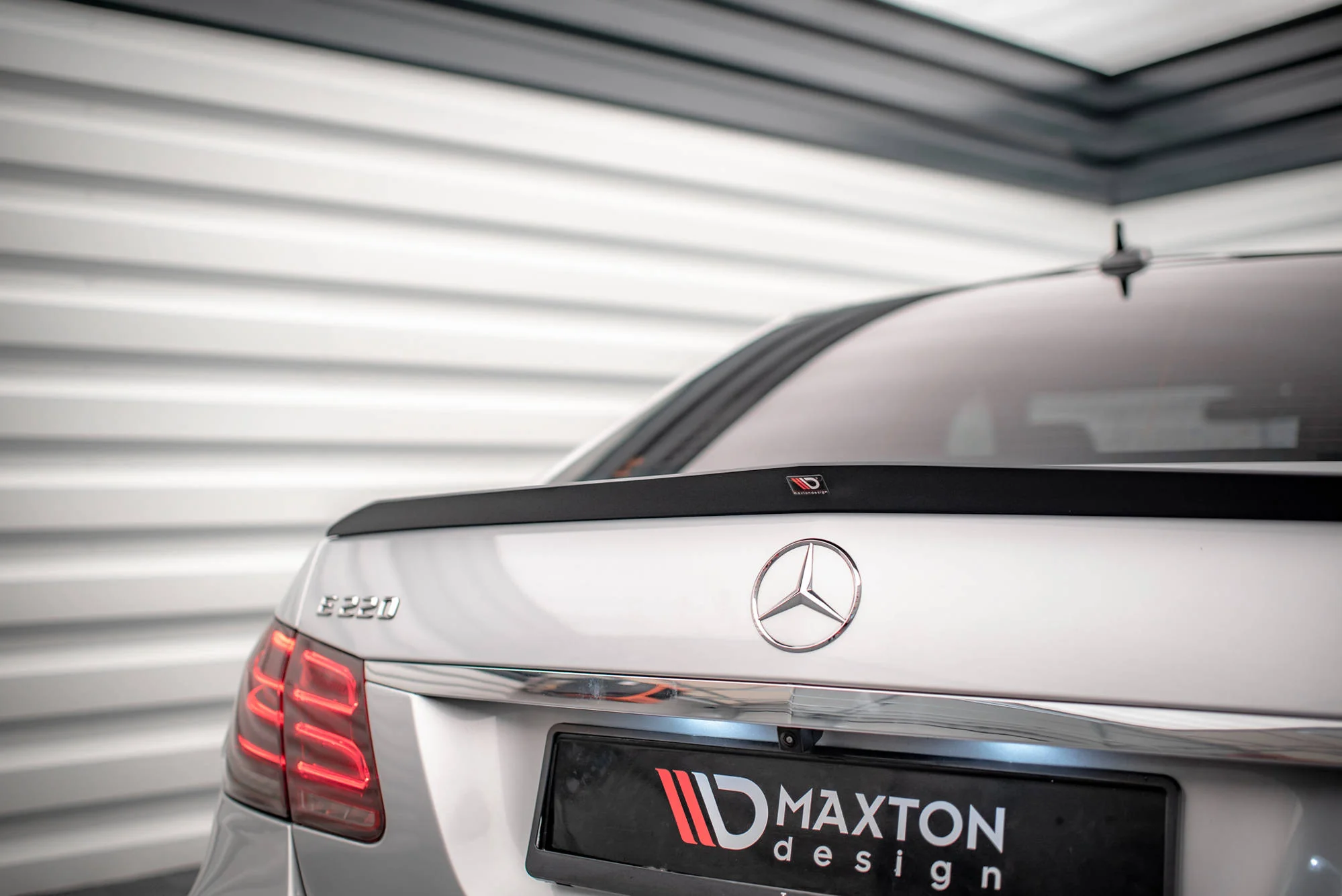 SPOILER CAP MERCEDES-BENZ E63 AMG SEDAN W212 FACELIFT - Image 6