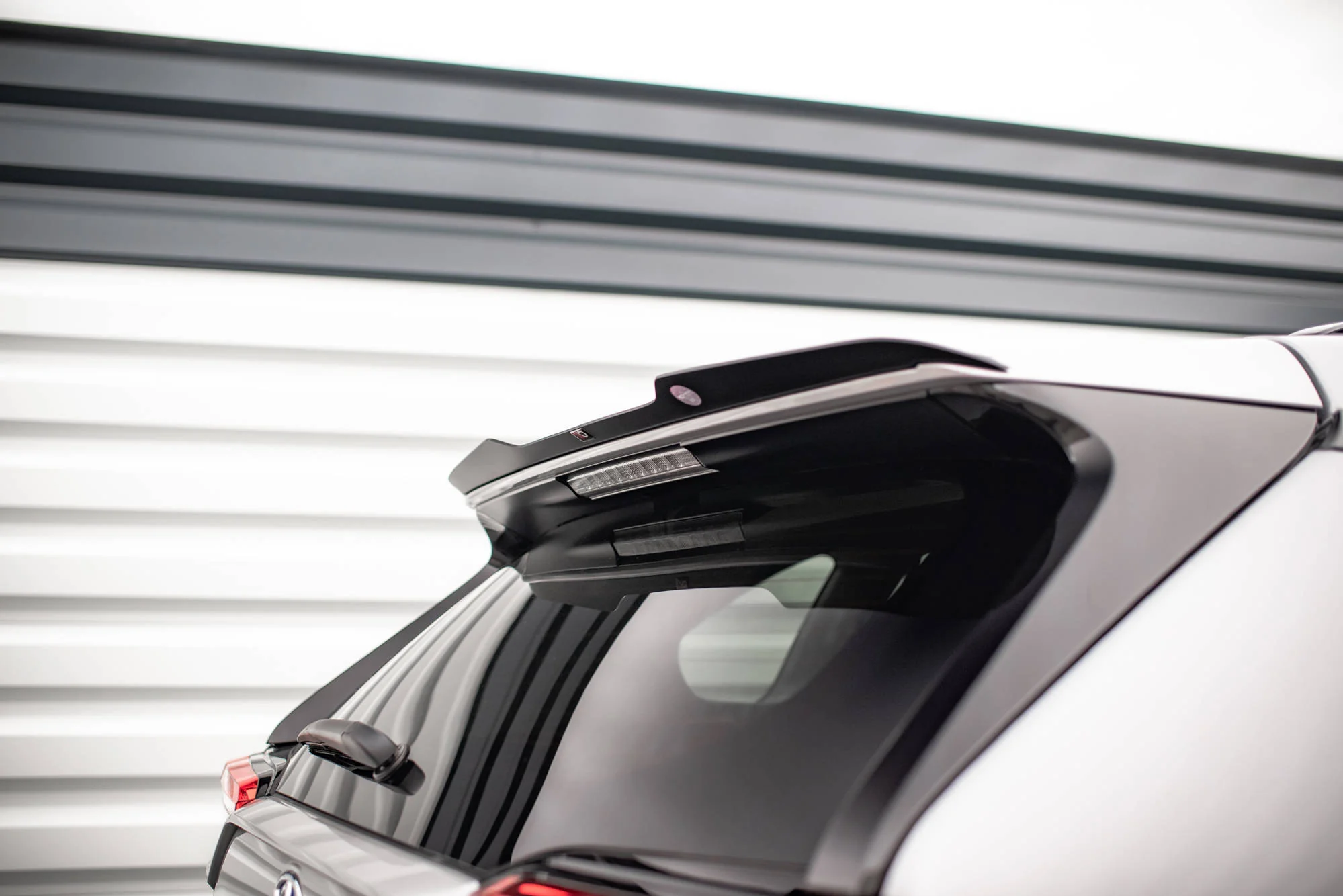 SPOILER CAP TOYOTA RAV4 MK5 - Image 3