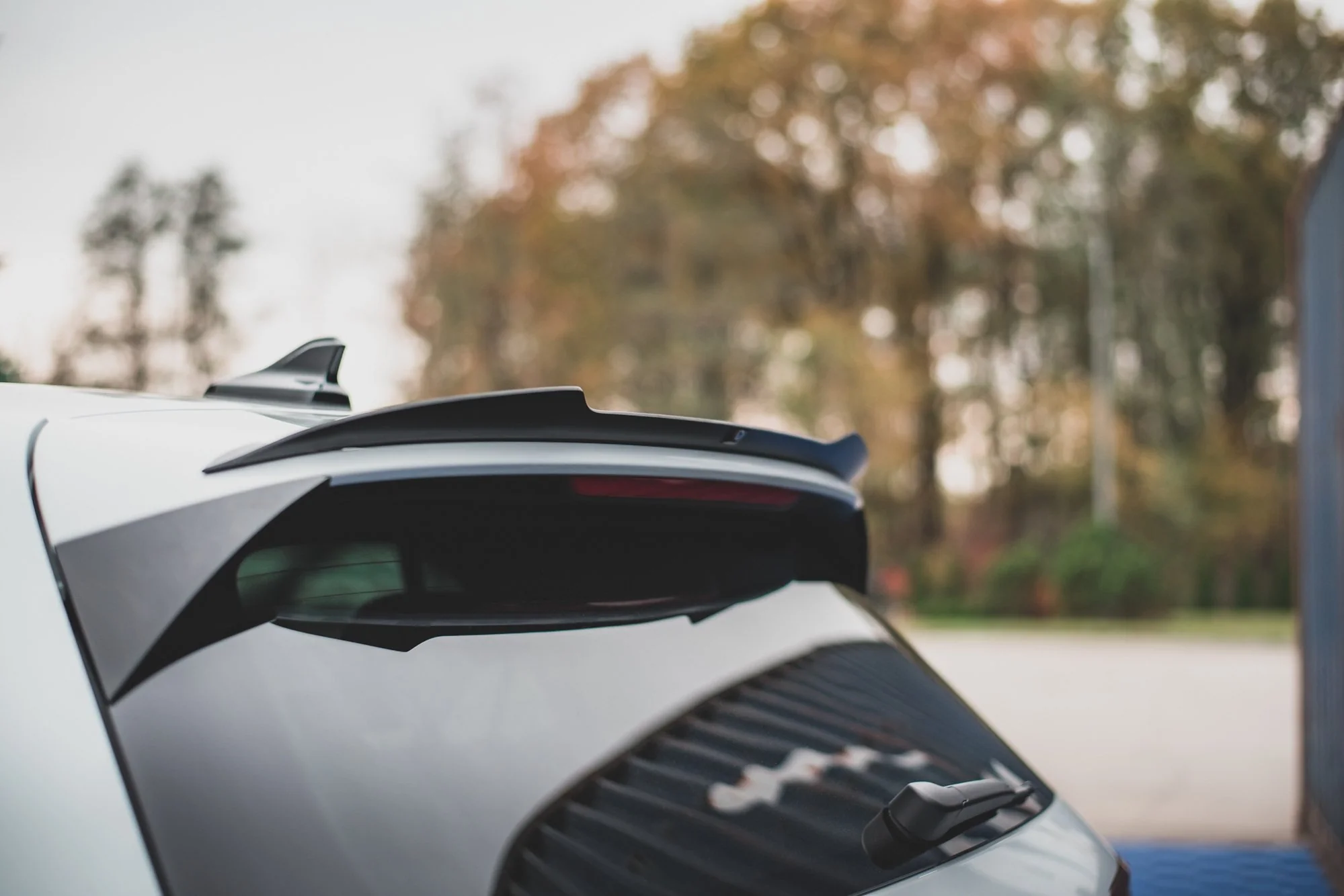 SPOILER CAP V.1 VOLKSWAGEN GOLF 8 GTI / R-LINE - Image 7