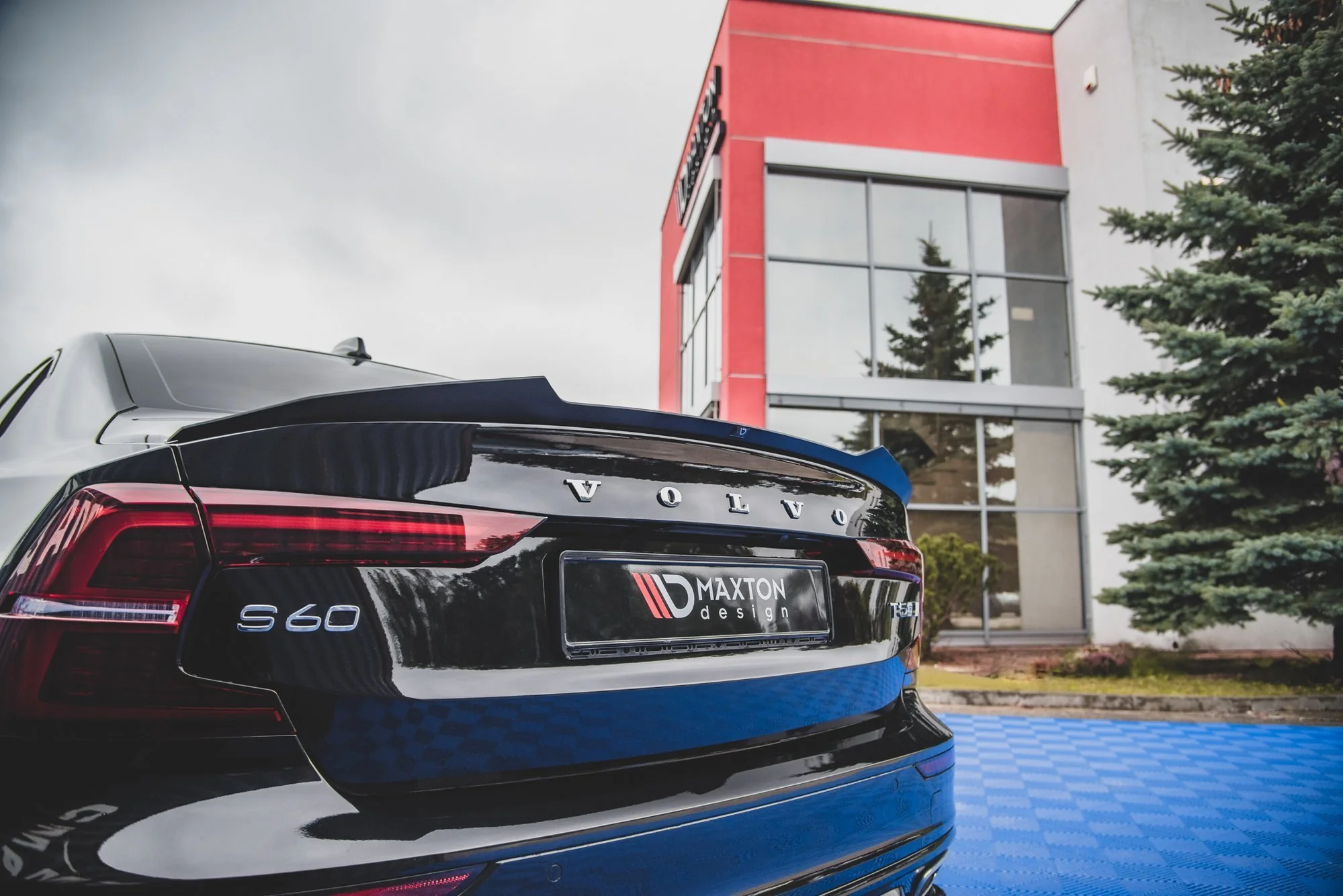 SPOILER CAP VOLVO S60 R-DESIGN MK3 - Image 3