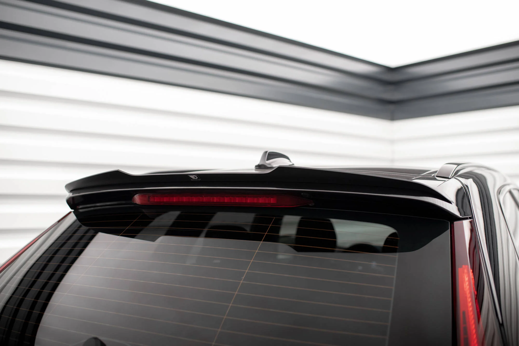 SPOILER CAP VOLVO XC60 MK2 R-DESIGN - Image 5